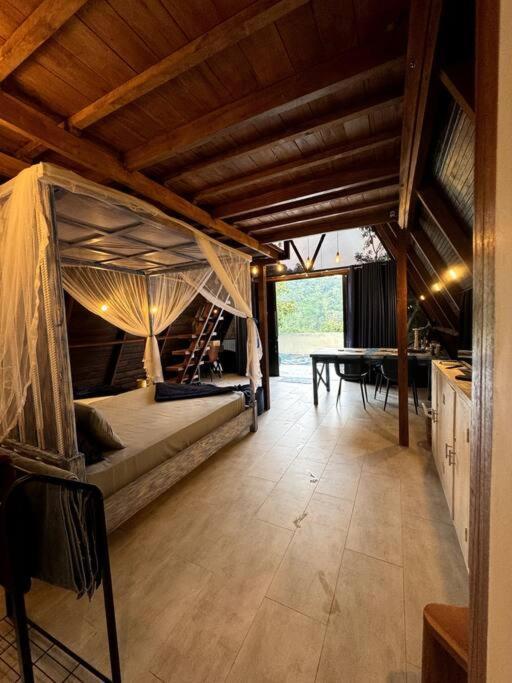 The Triangle Villa