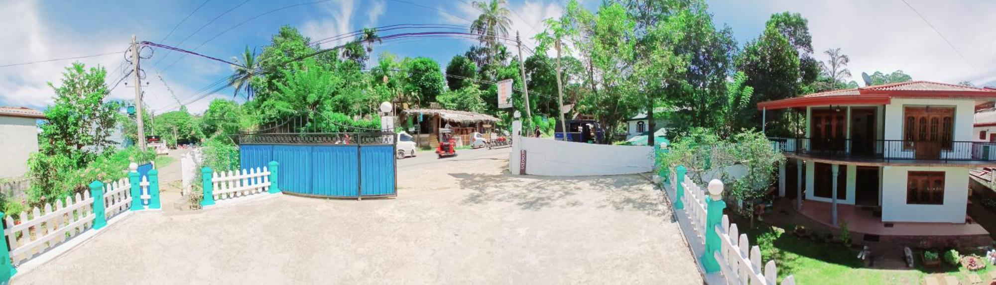 Jasmine Garden Inn *