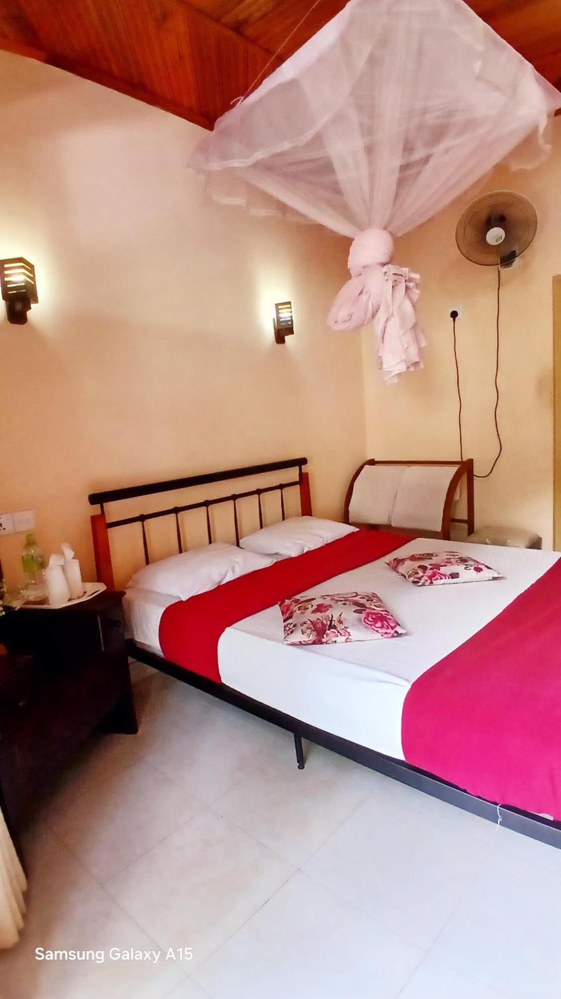 Jasmine Garden Inn *