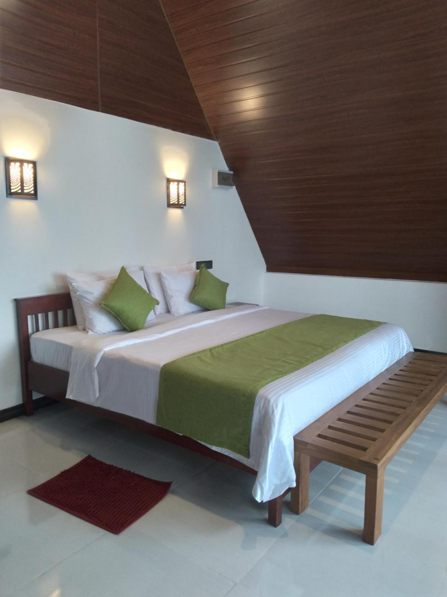 Cloudy Hill Lodge