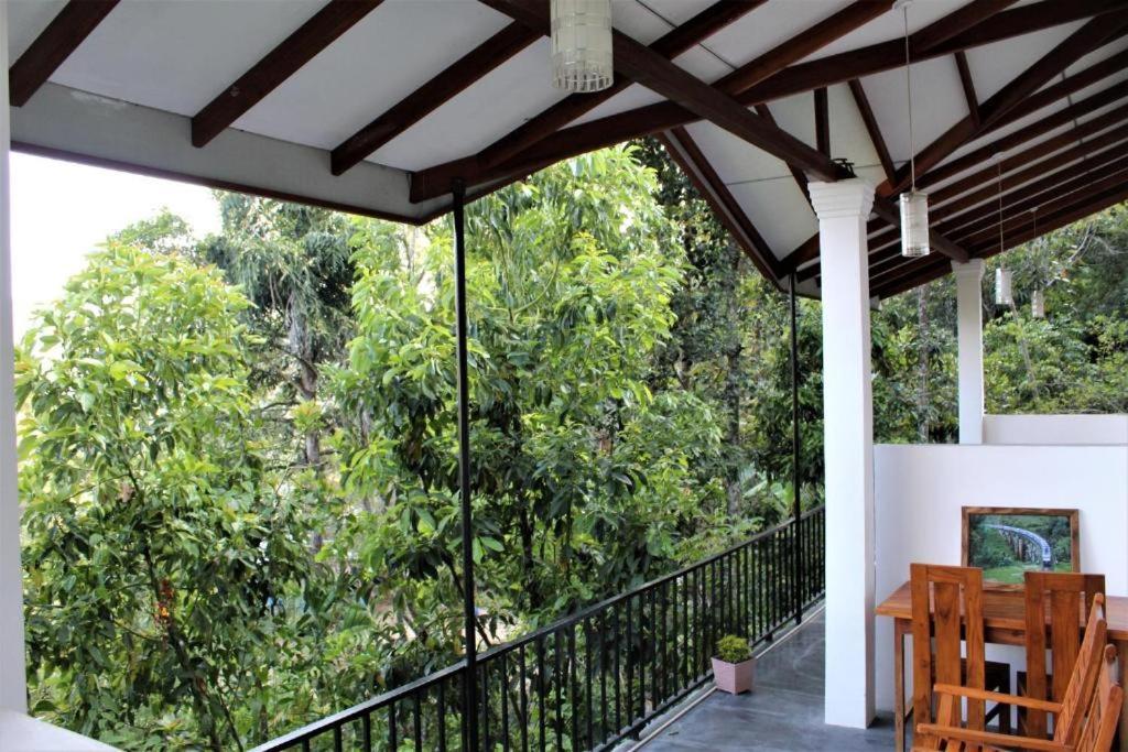 Amado Homestay *