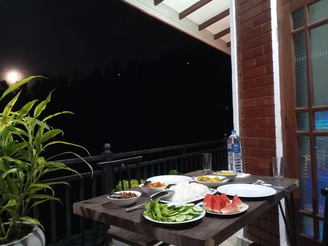 Aura View Homestay
