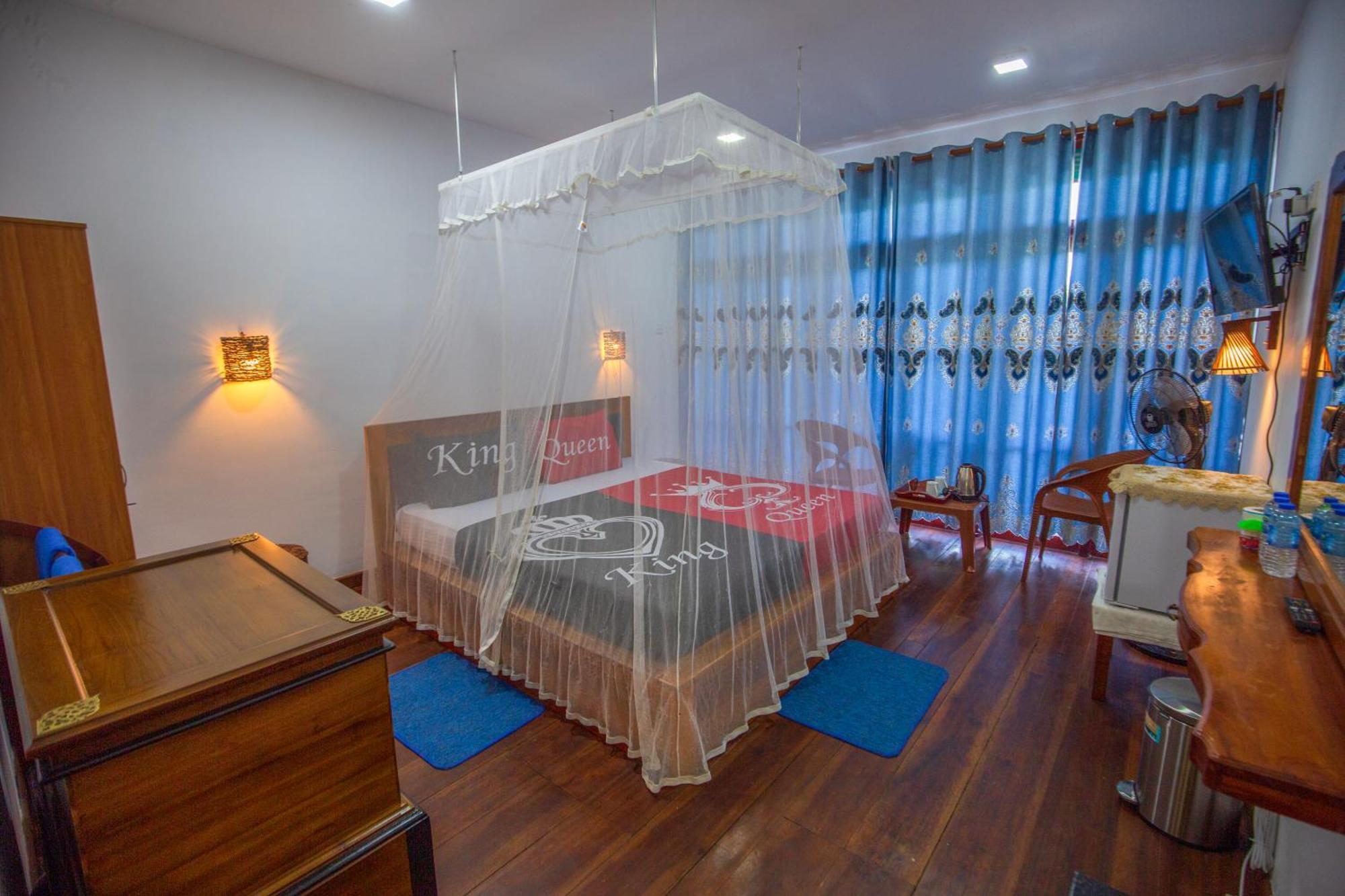 Inn Rawana Den 3*