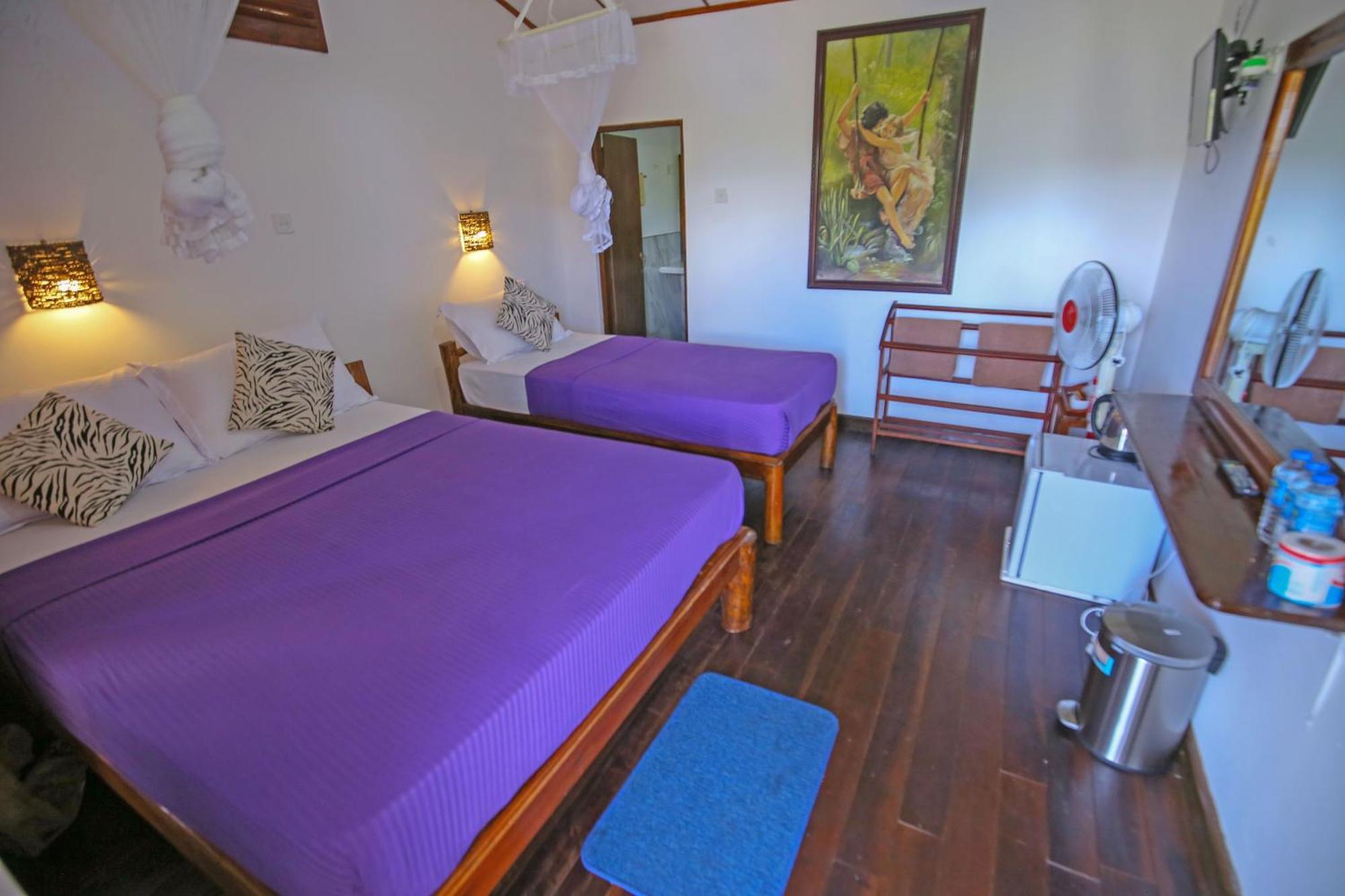 Rawana Den Inn 3*