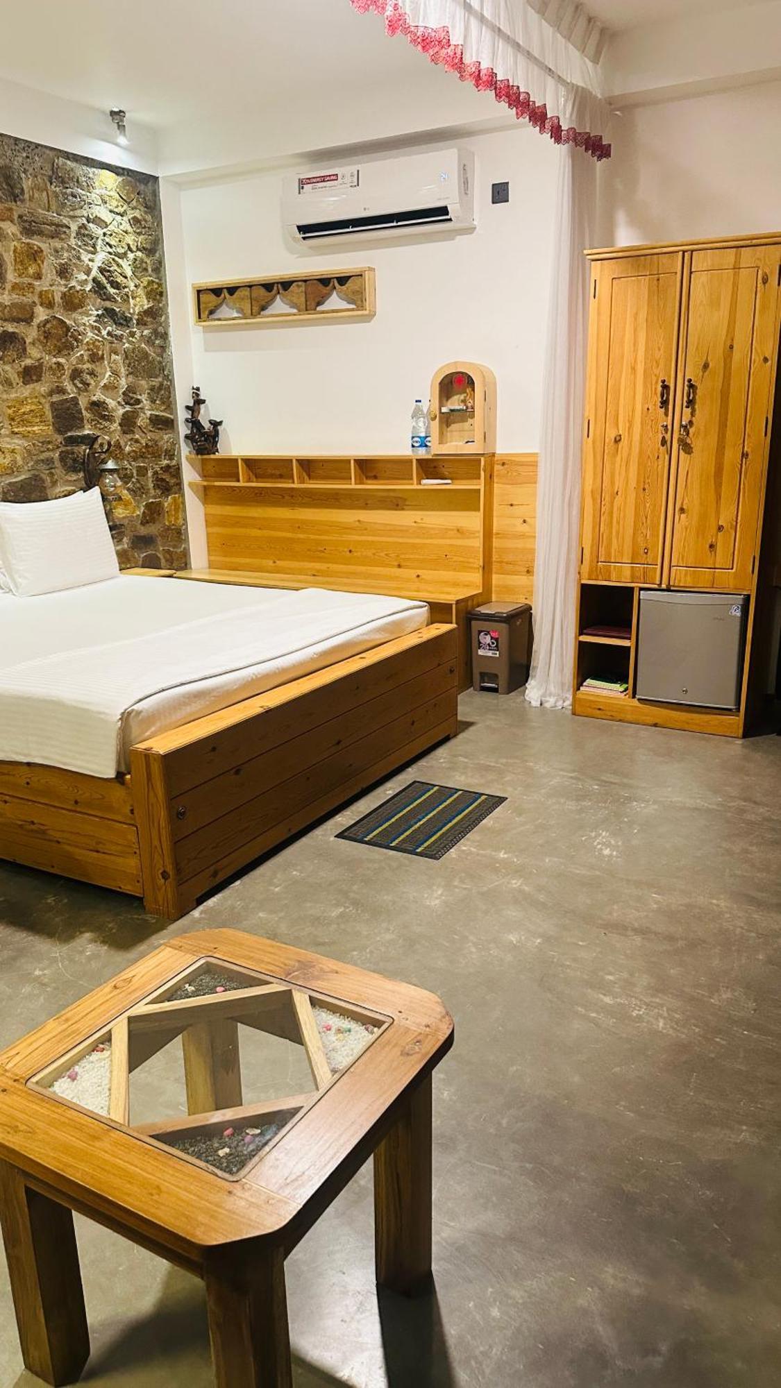 The Symbol Of Bed & Breakfast Ella