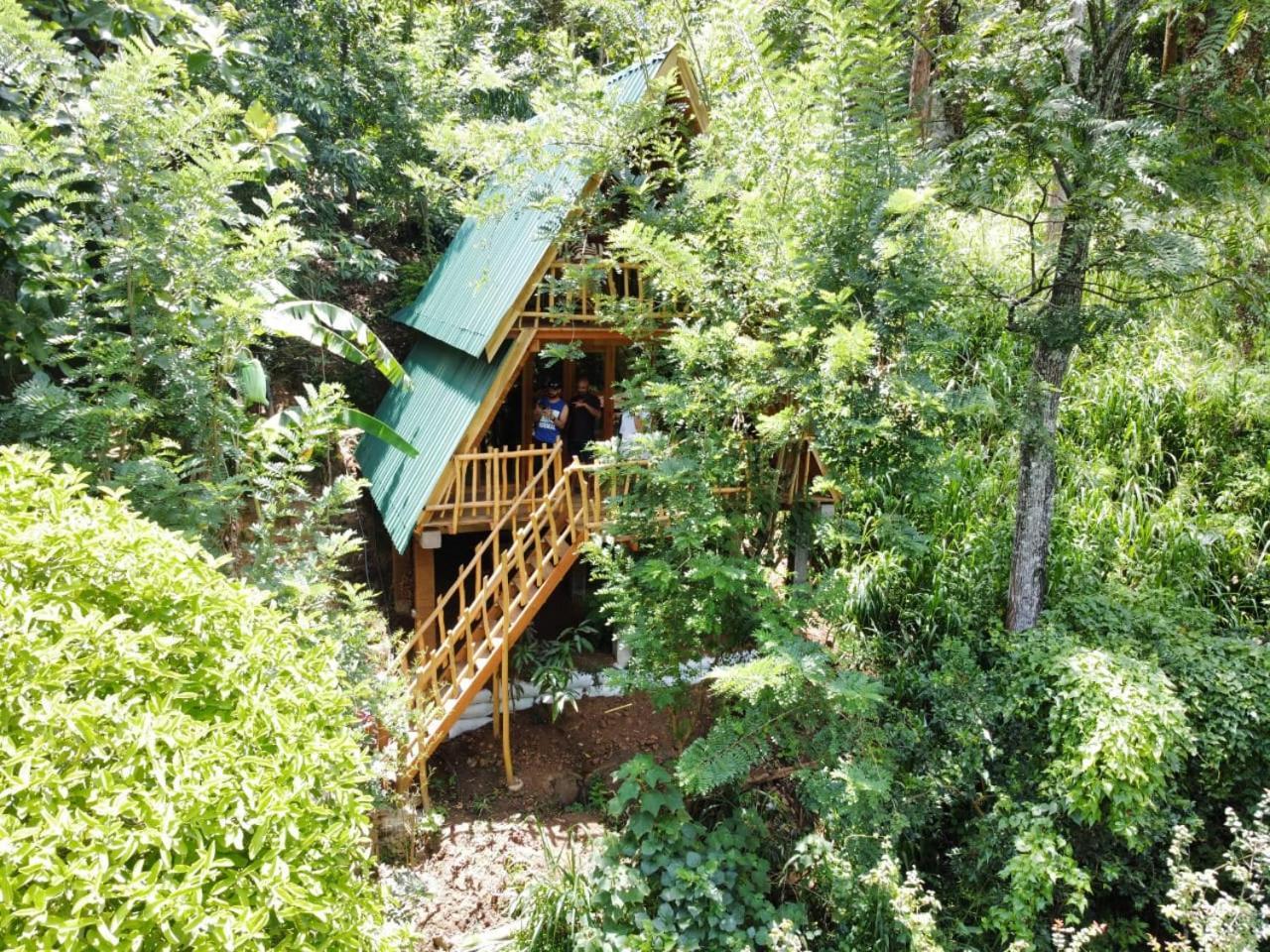 Eco Village Resort *