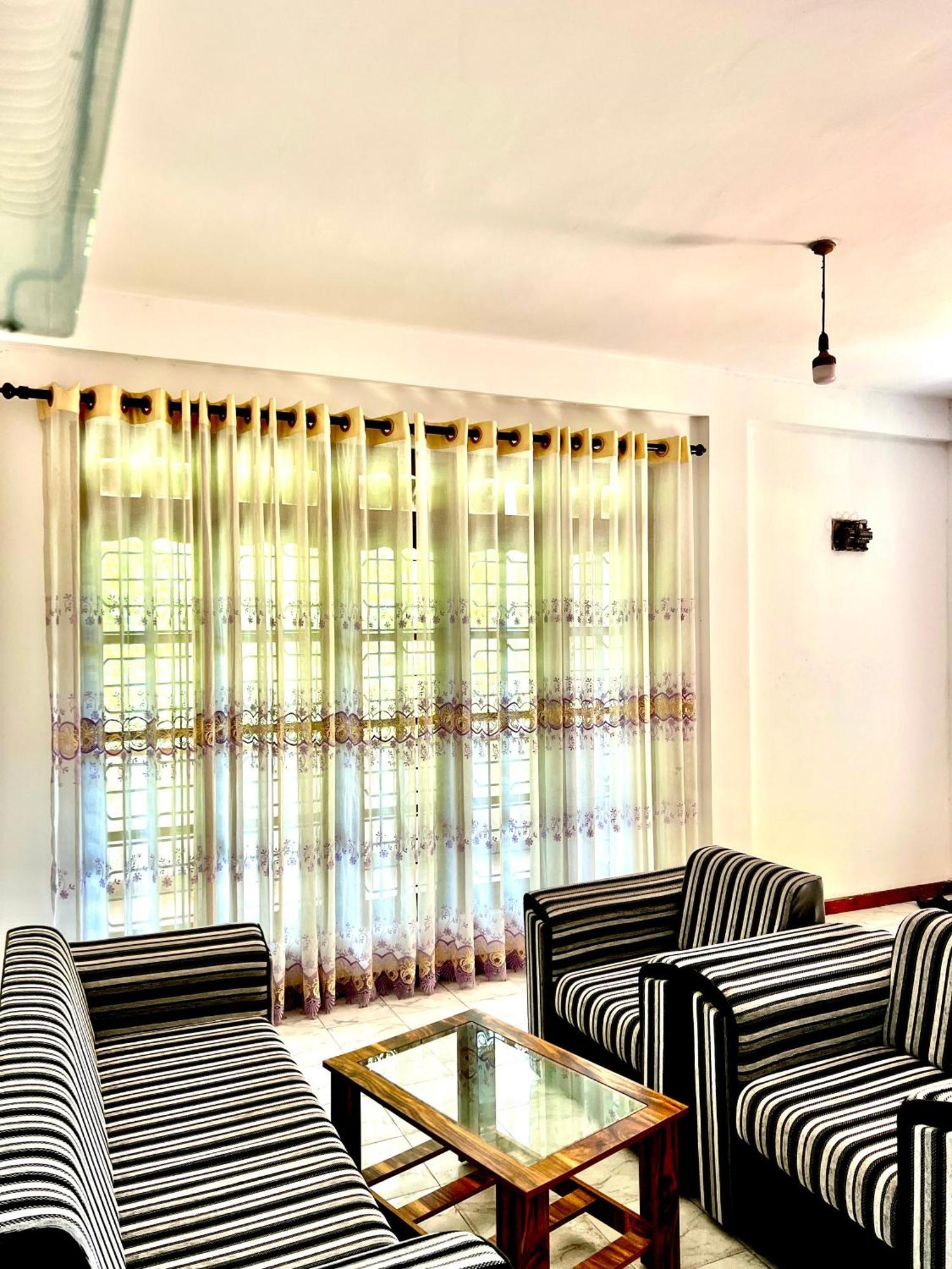 Pineview Hotel