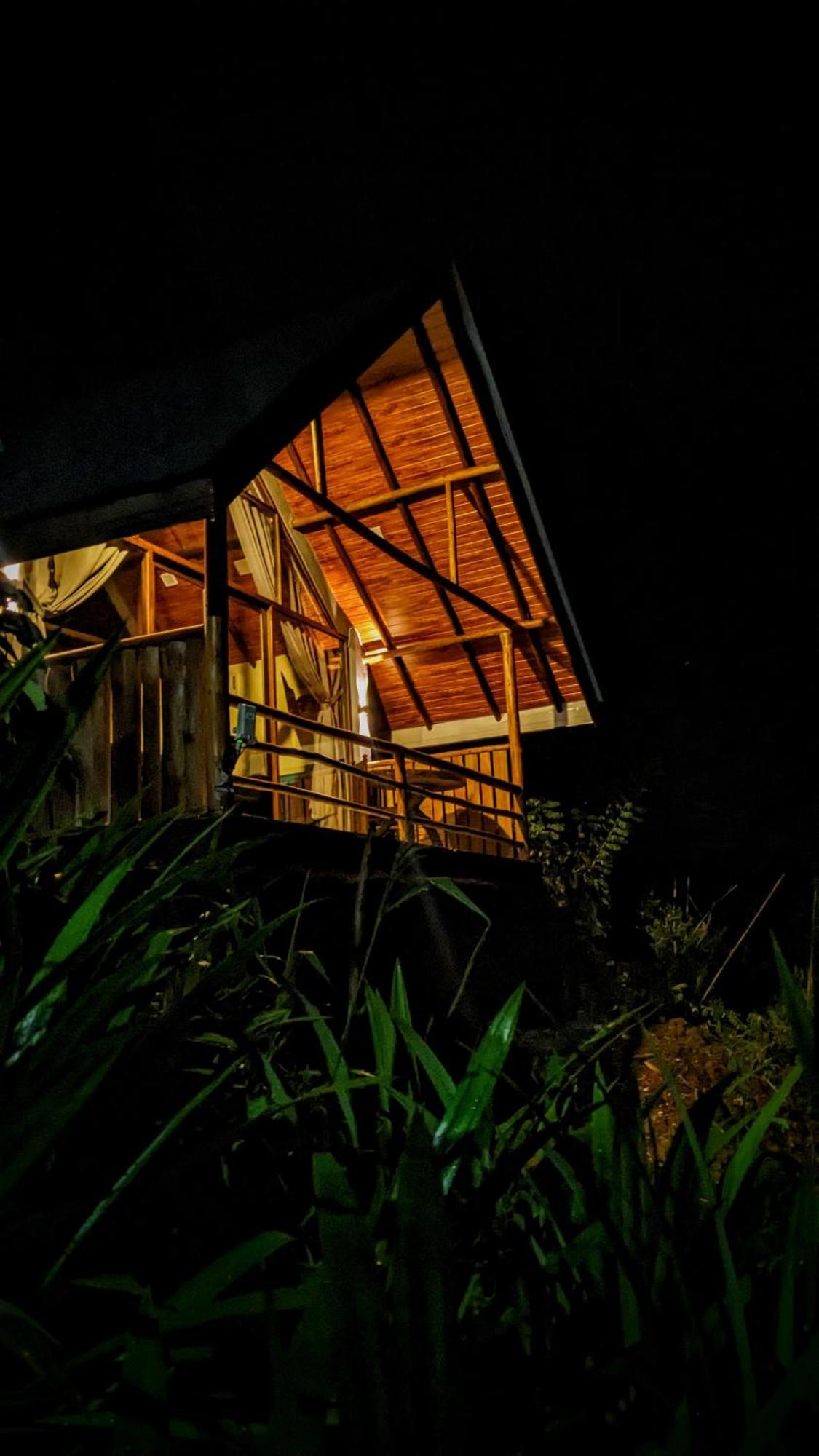 Bed & Breakfast Lovers View *