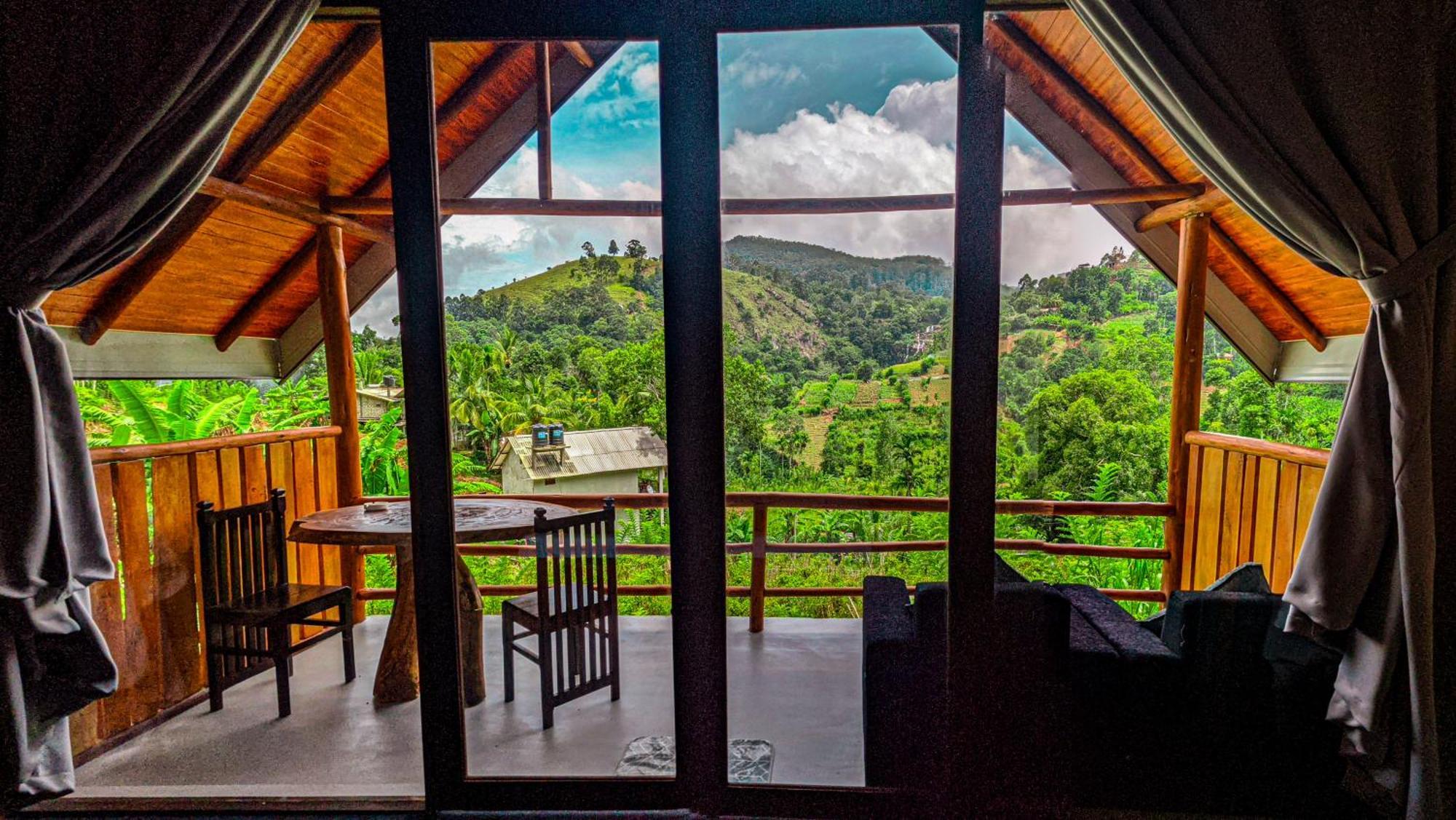Bed & Breakfast Lovers View *
