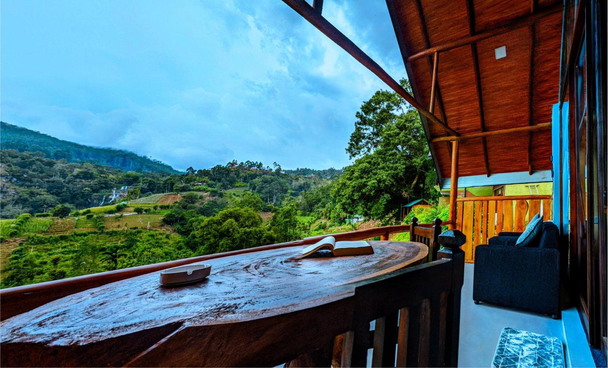 Bed & Breakfast Lovers View *