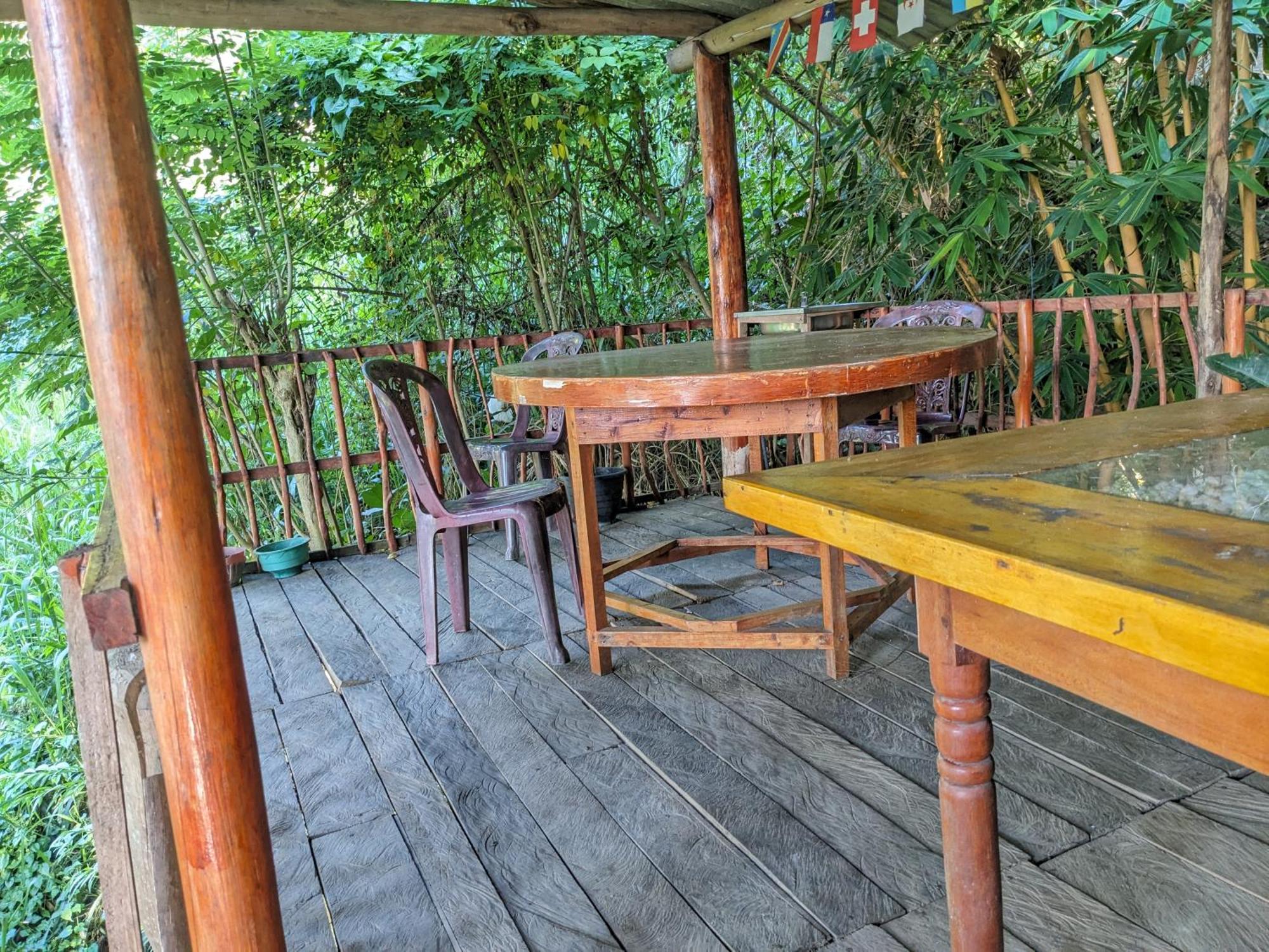 Nature Shade Bed & Breakfast