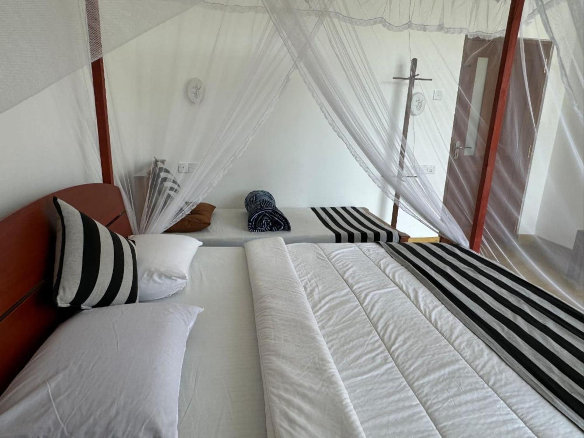 Luna Hotel *