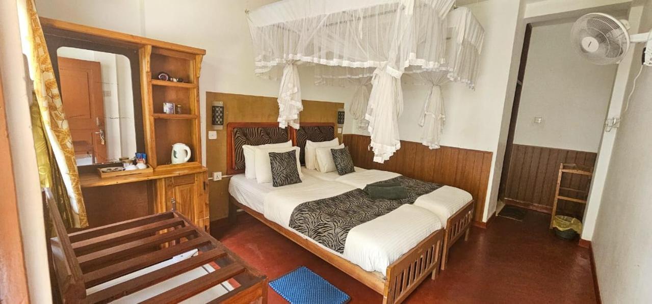 Hilltop Guest house *
