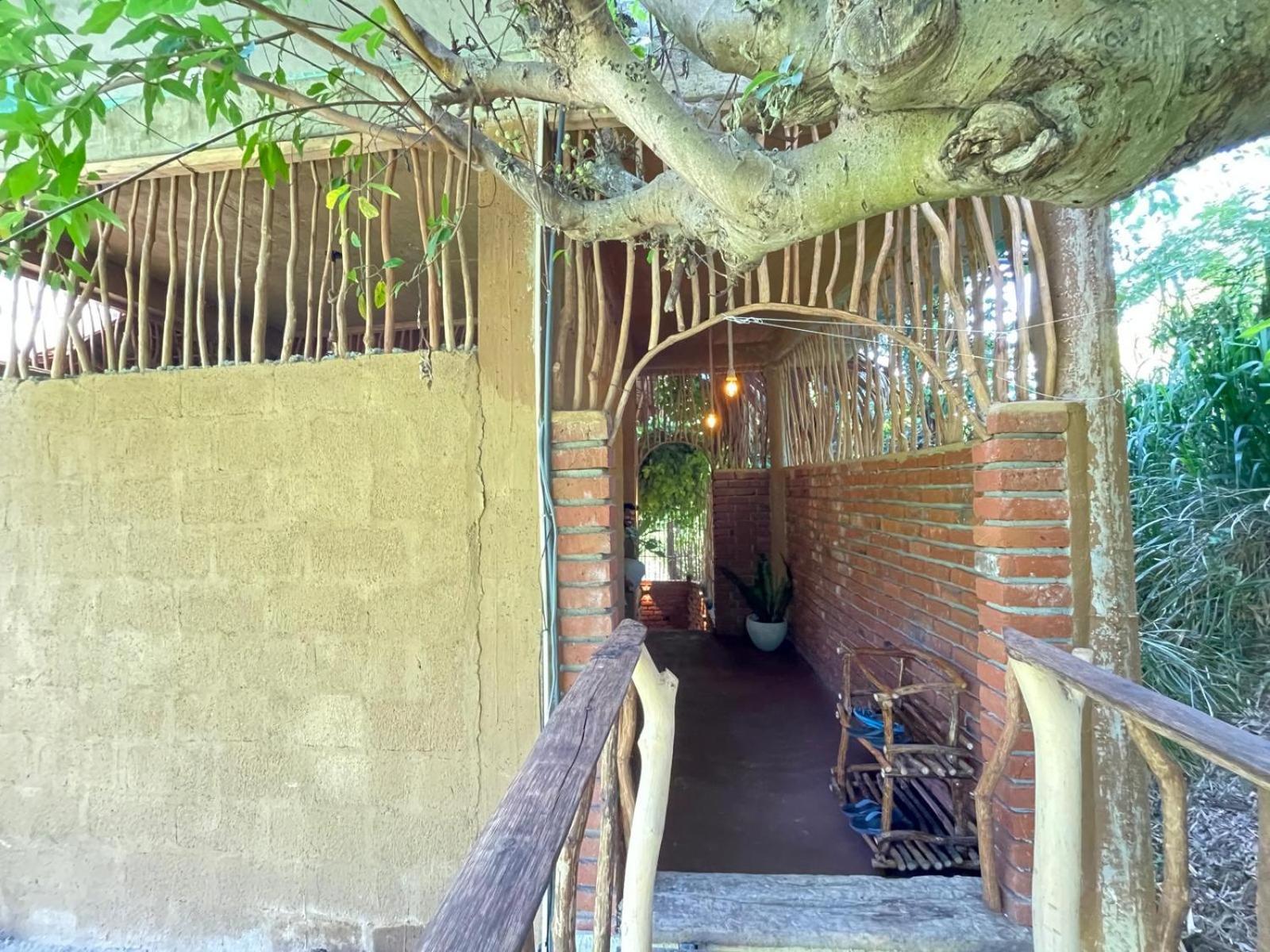 Wood Palace Hotel