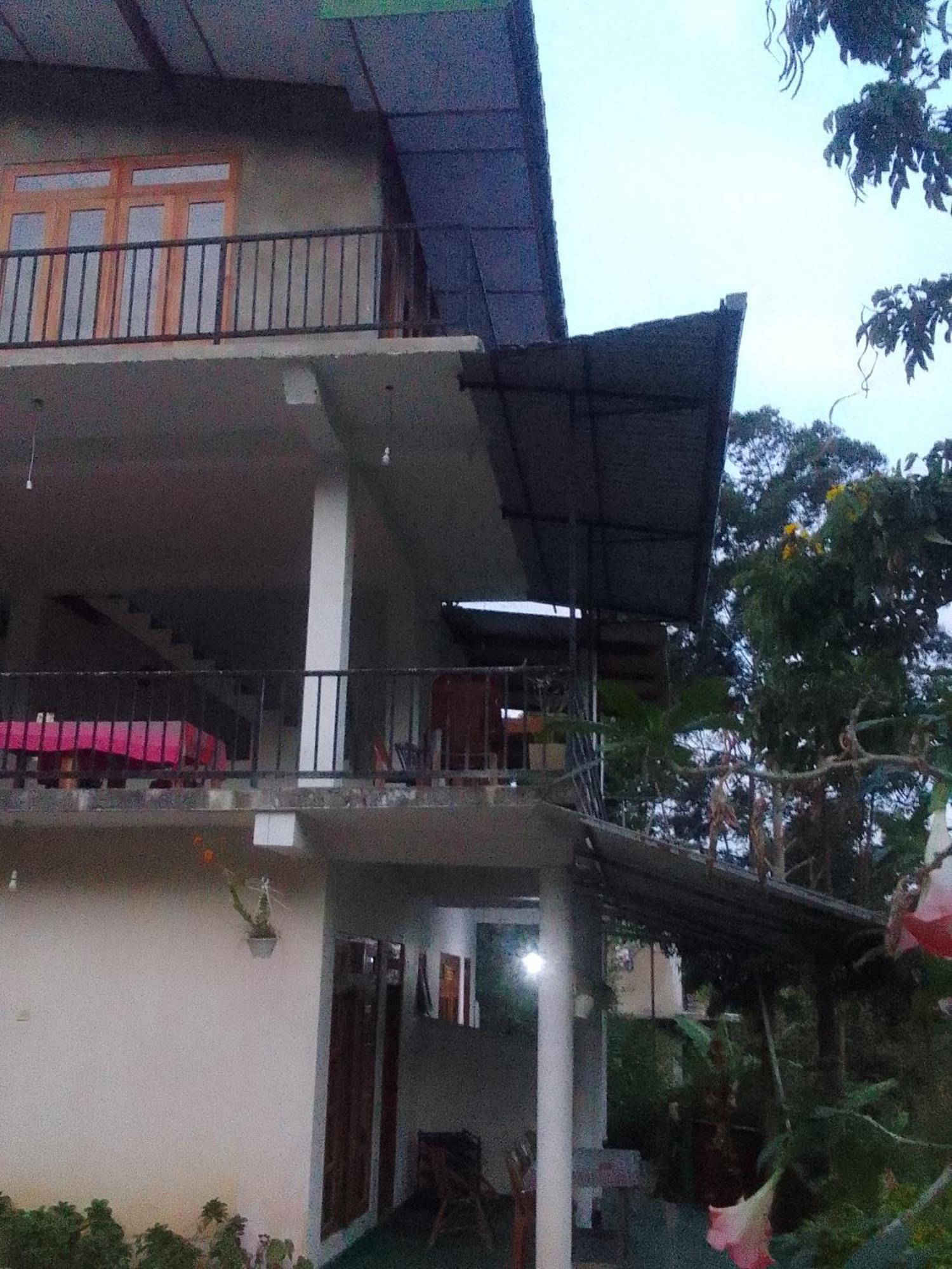 Homestay Nature's Glow And Restaurant Ella