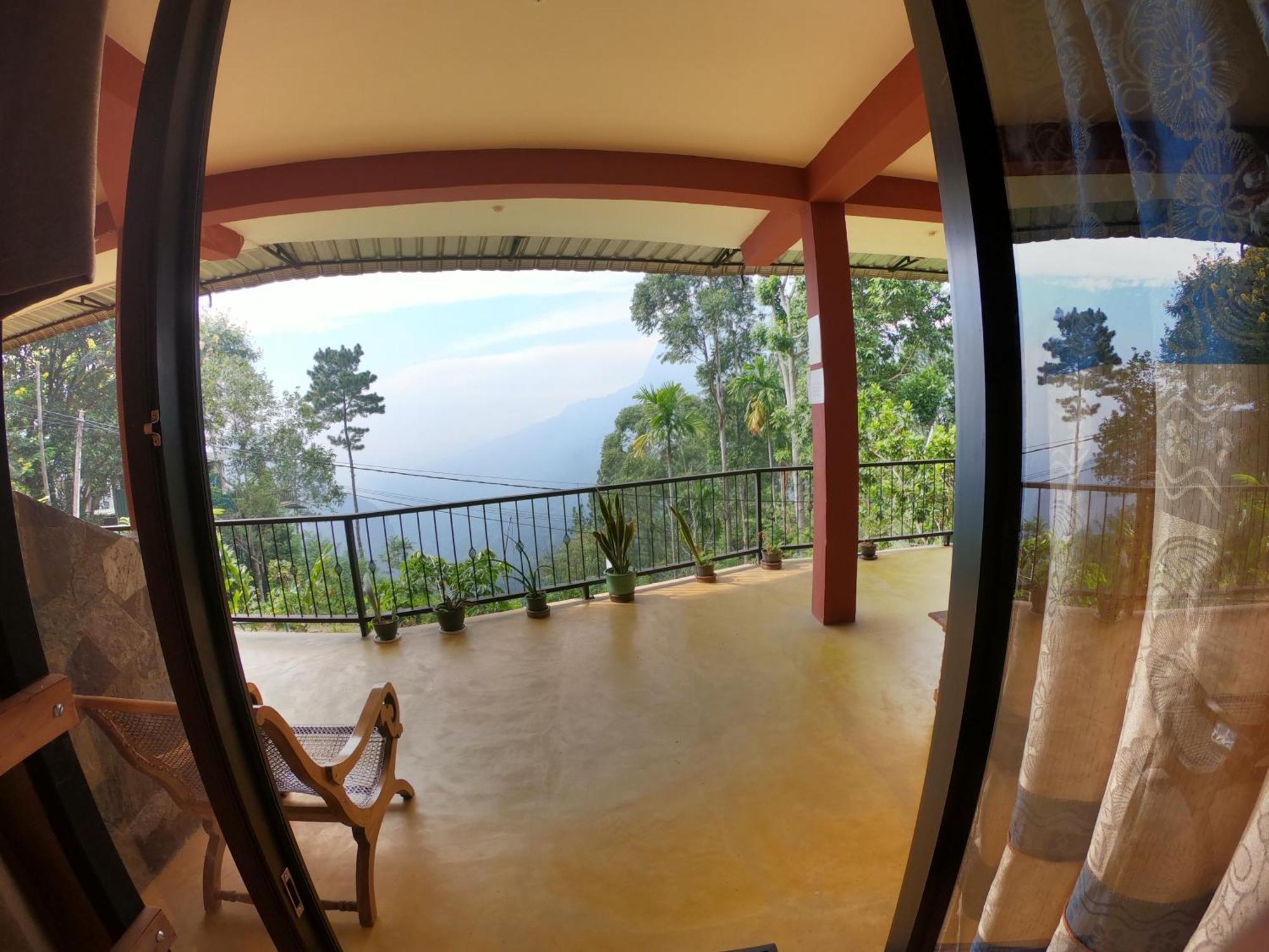 Hostel Beyond Nomad Luxury