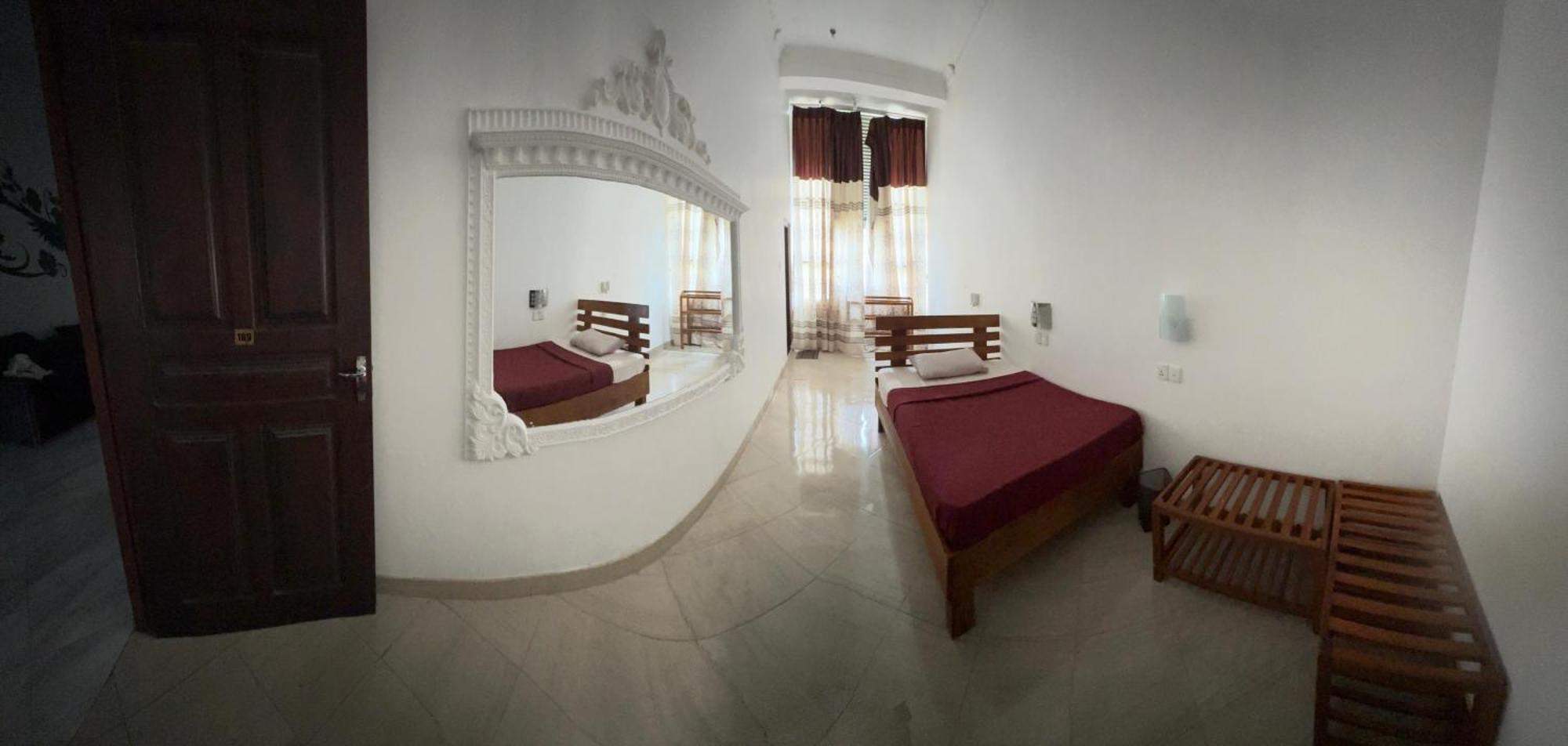 Hotel Breeze 3*