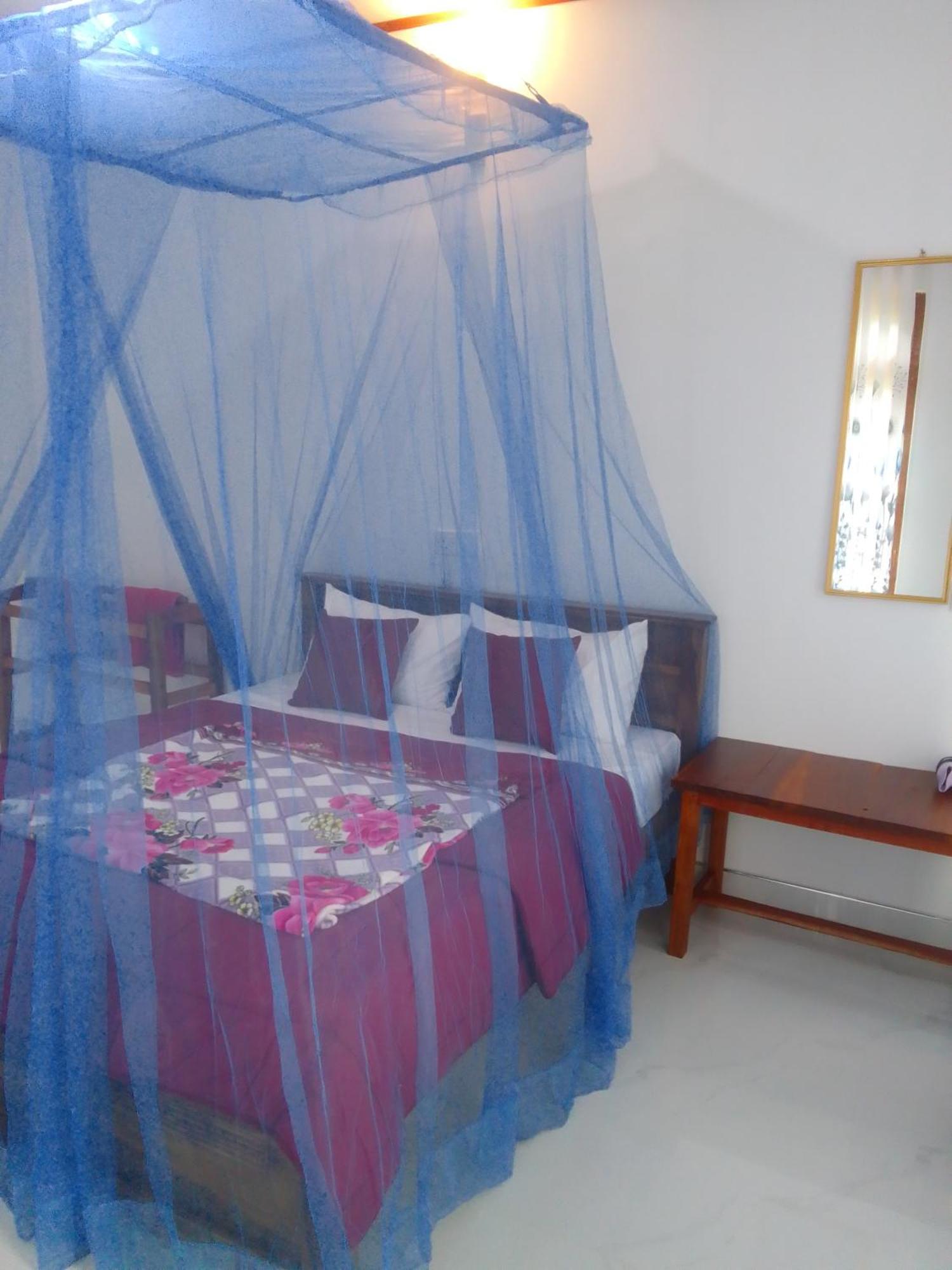 Homestay Nature's Glow And Restaurant Ella