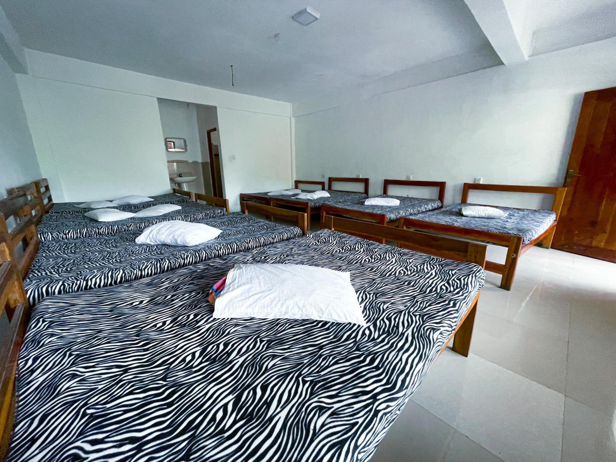 New Uduwara Guest Hotel