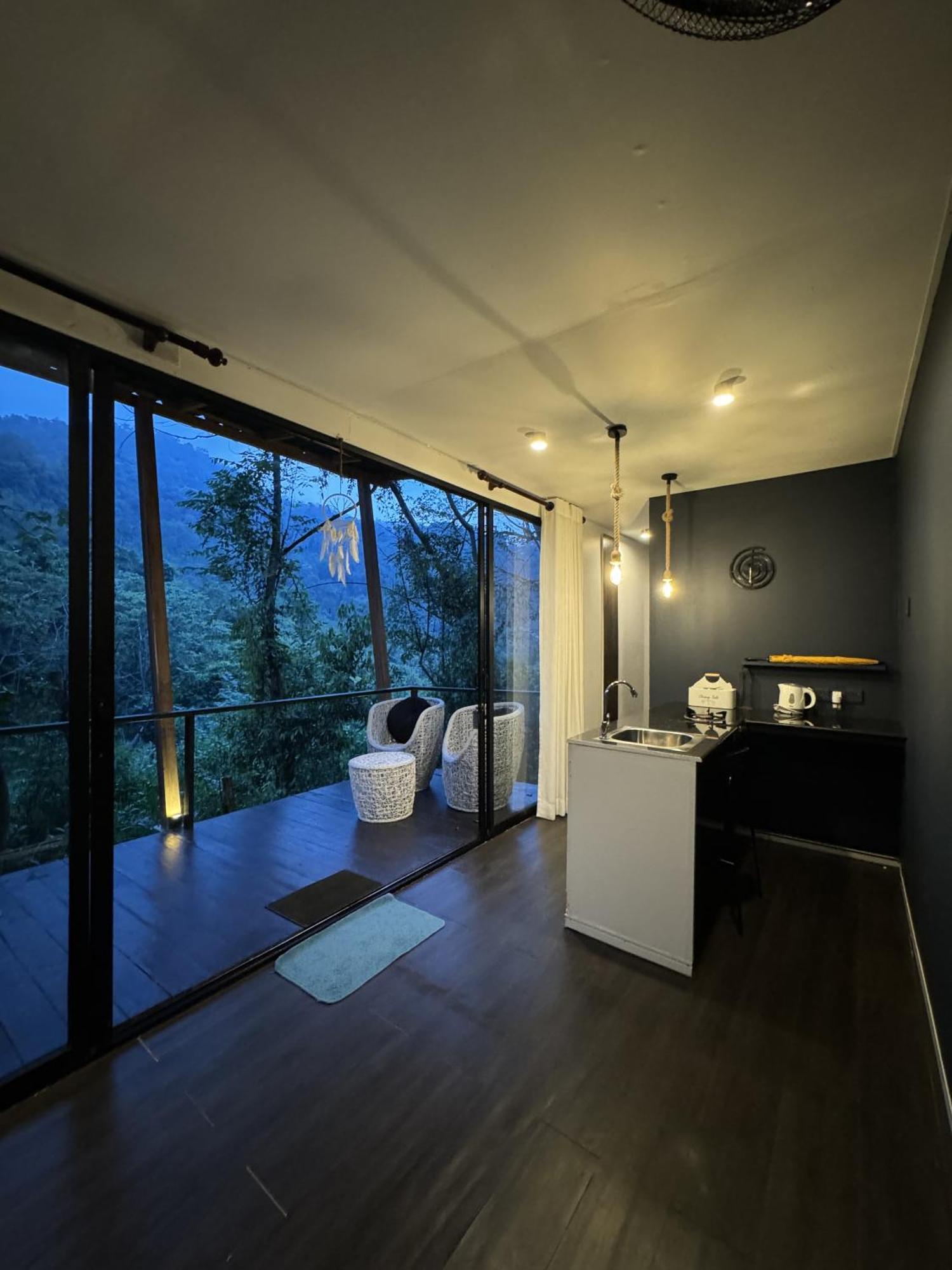 Area 4 Eco Cubes Apartment Ella