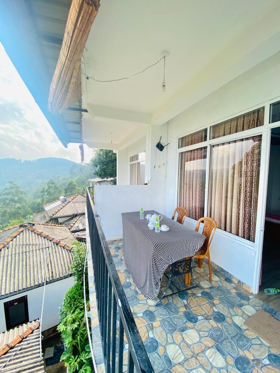 Pleasant Peak Bed & Breakfast Ella