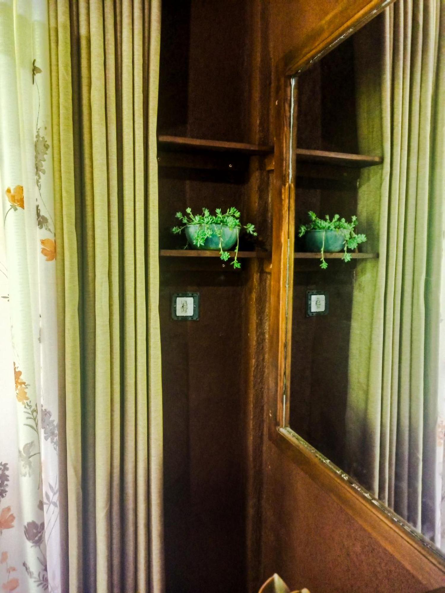 Creek Downhills Bed & Breakfast *