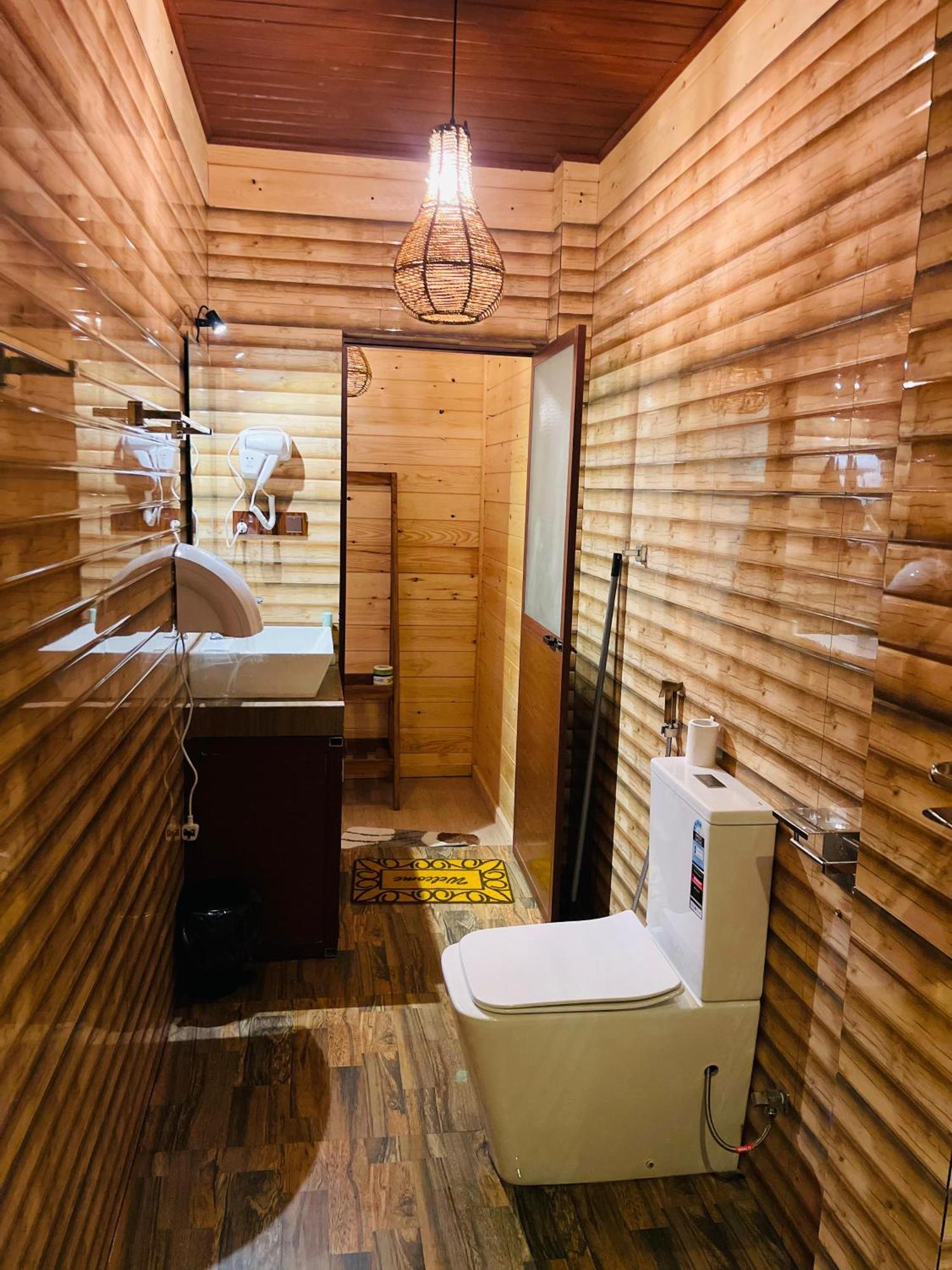 Wood Lodge