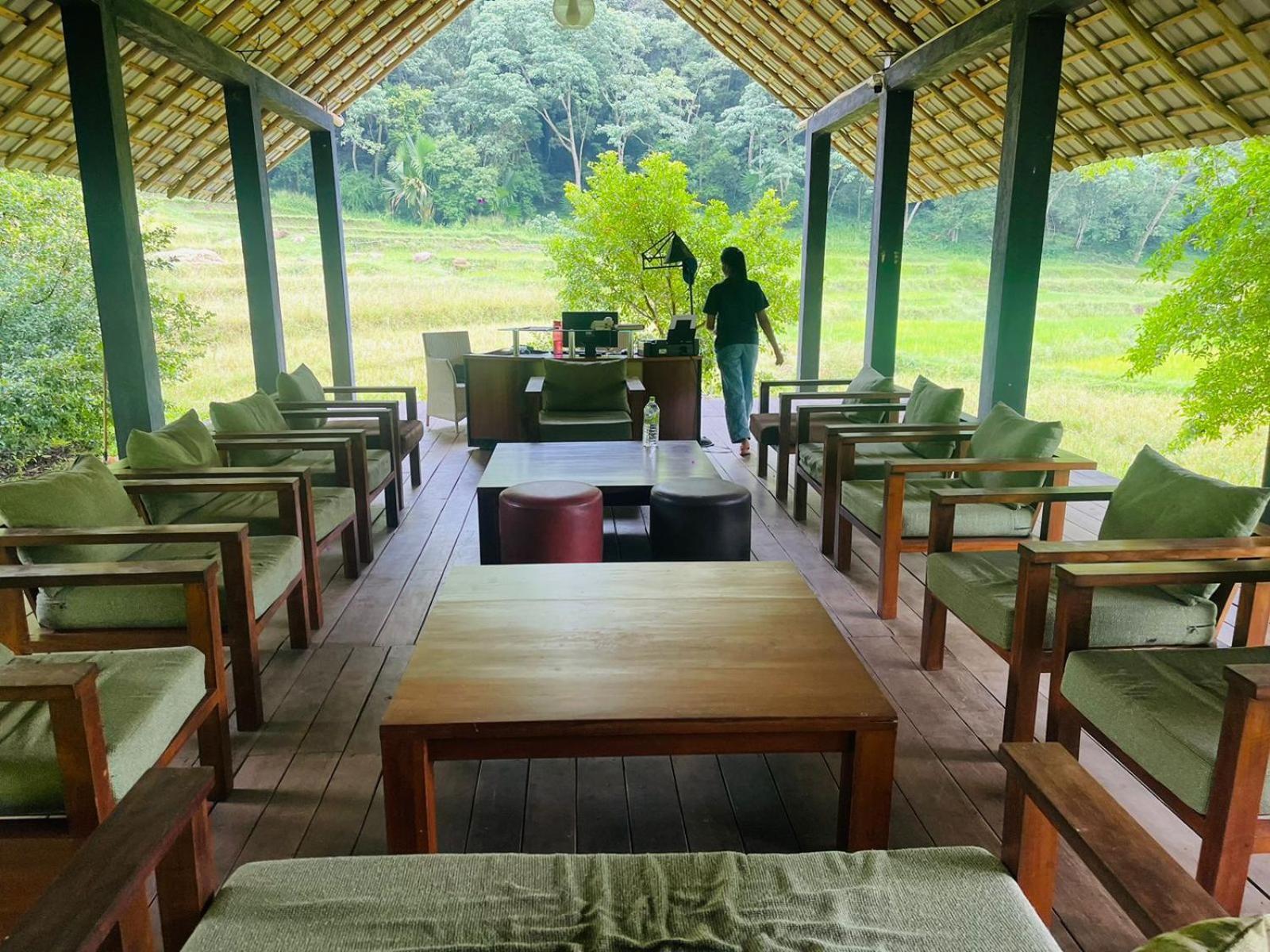 Resort Jungle Ella