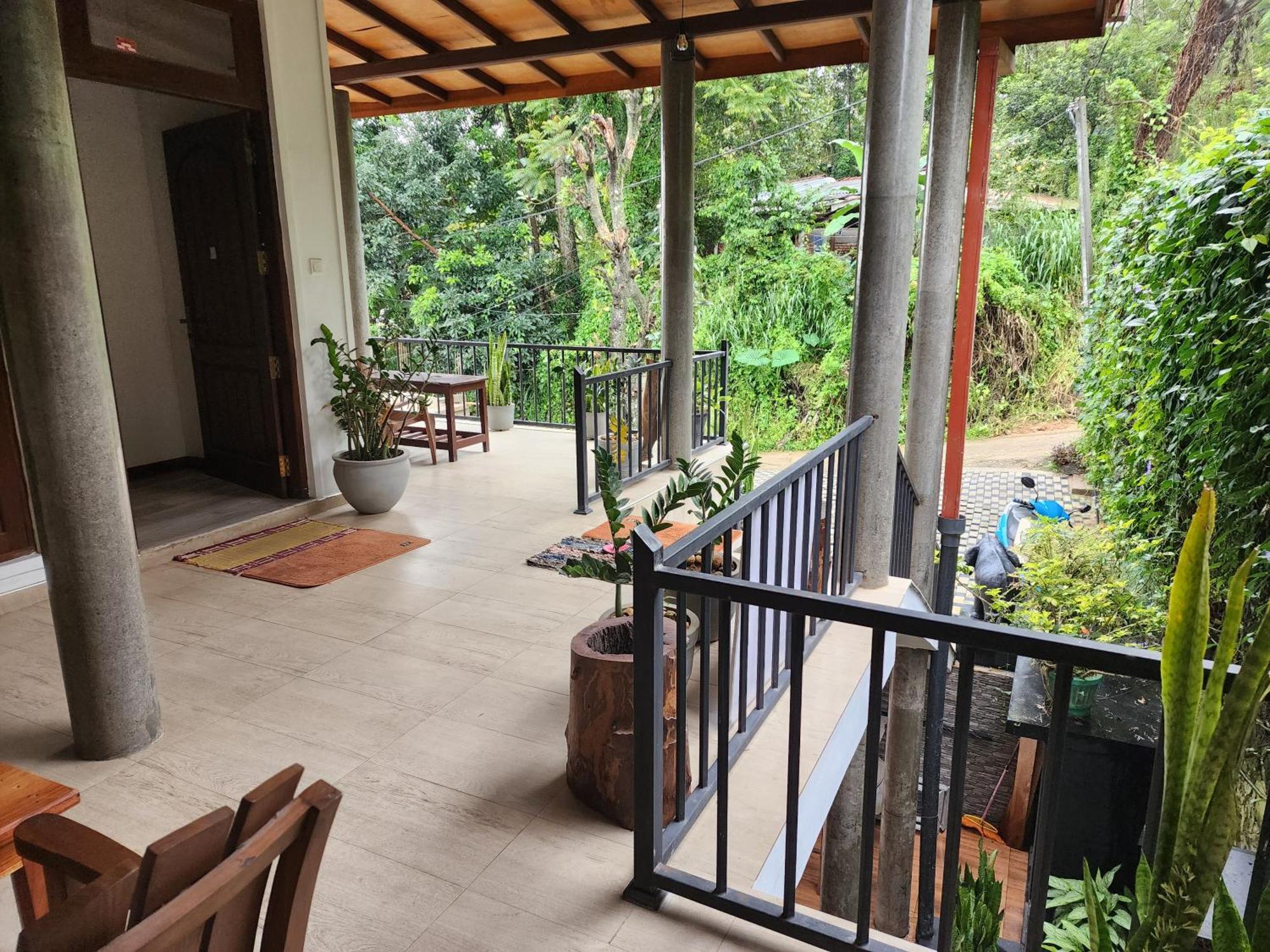 Poomaz Peace Palace Homestay Ella