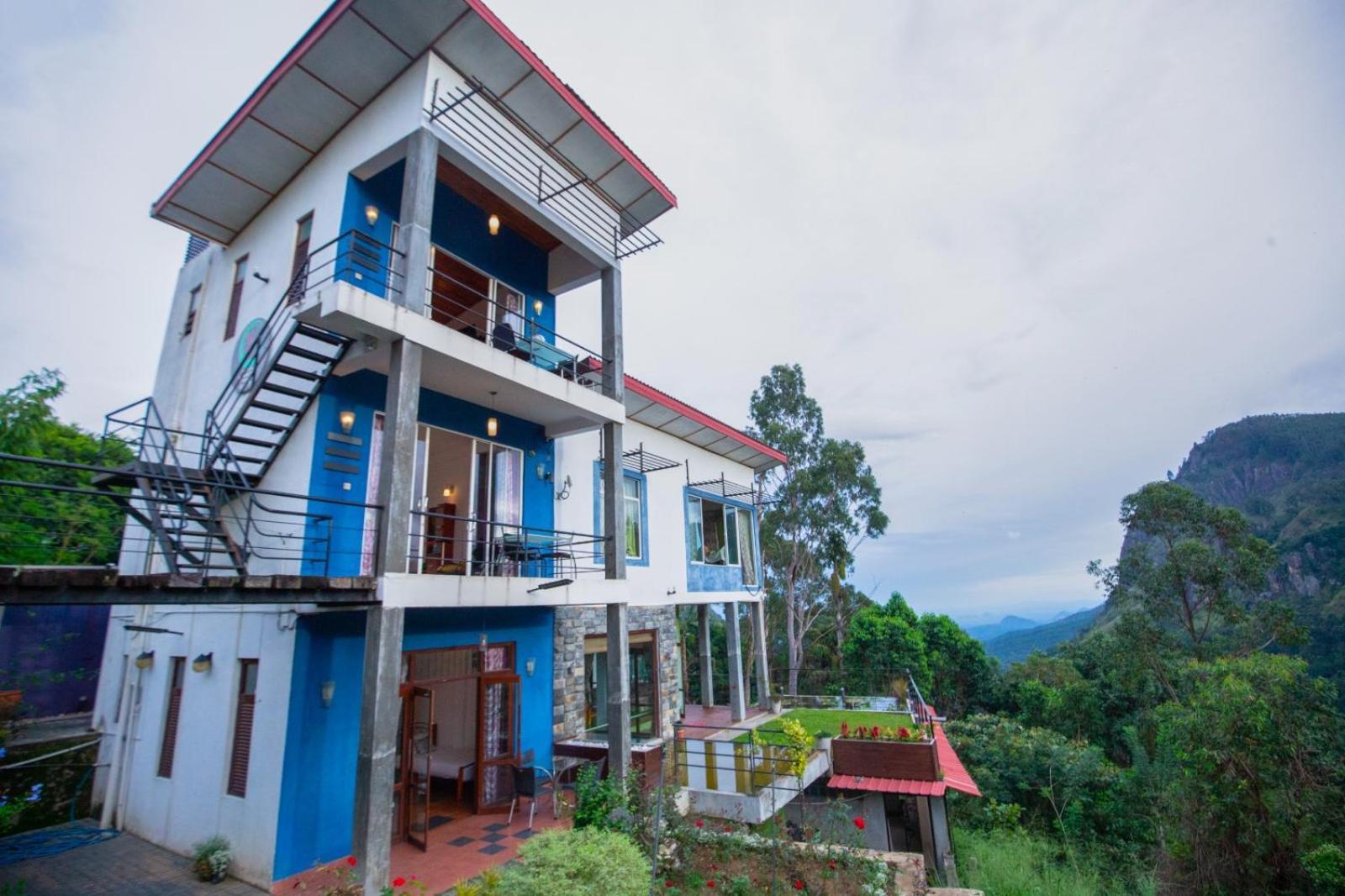 Bed & Breakfast Floating View *