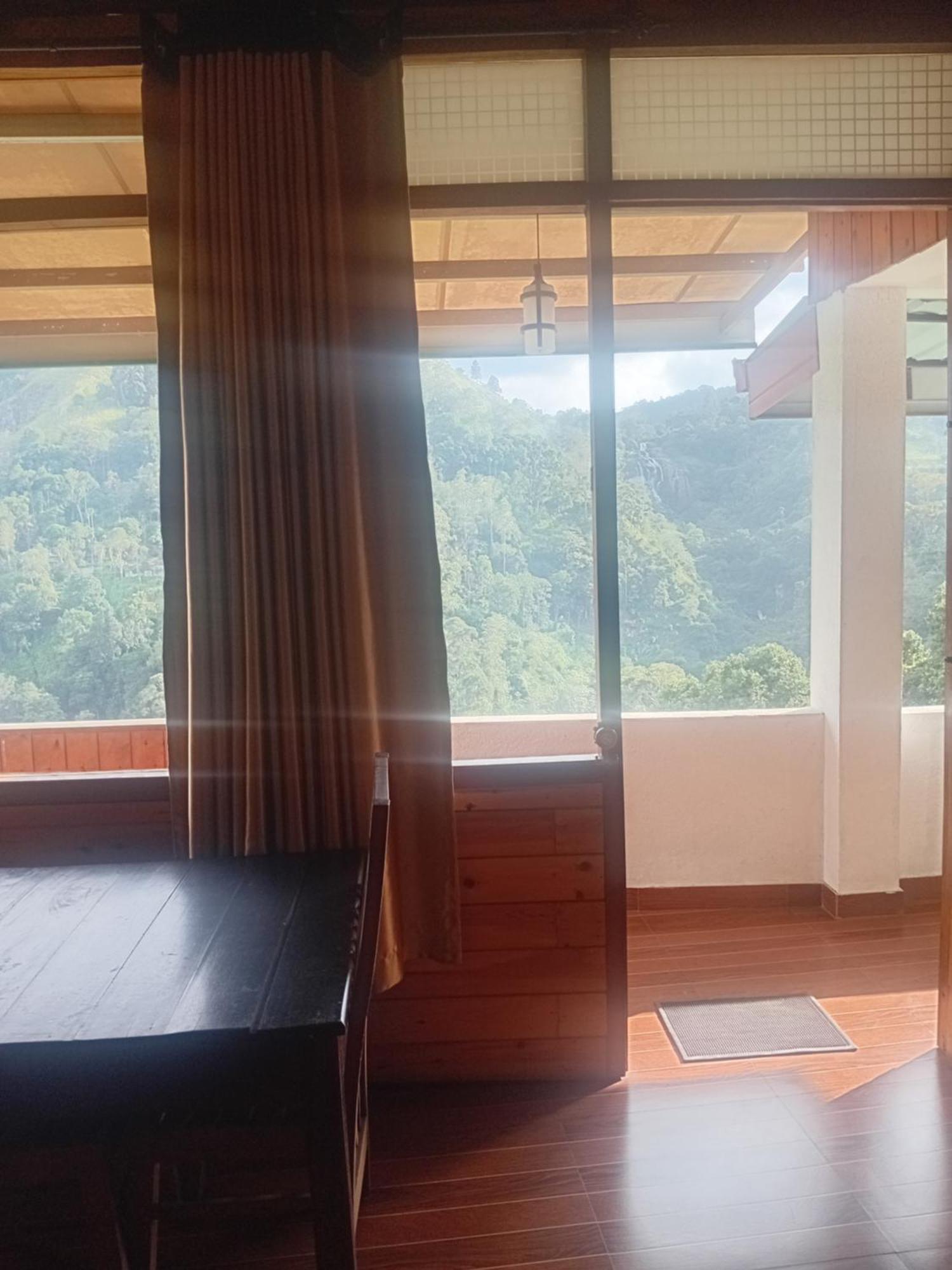 Homestay Sunray *