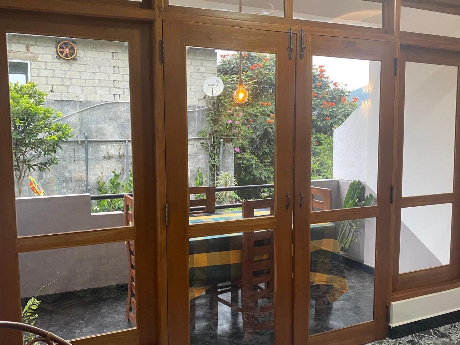 Leafy Homestay *