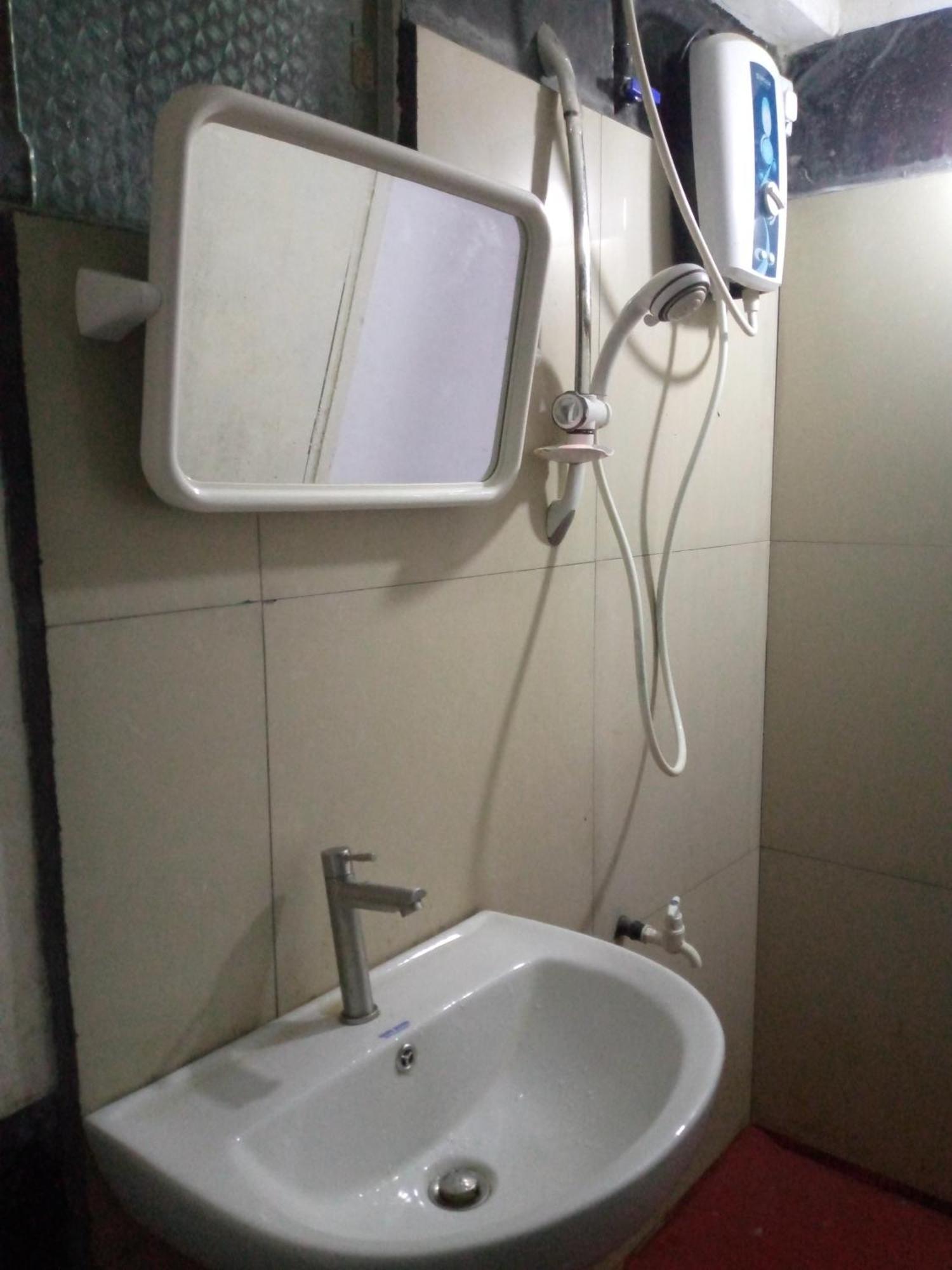 Hostel Ask River Side *