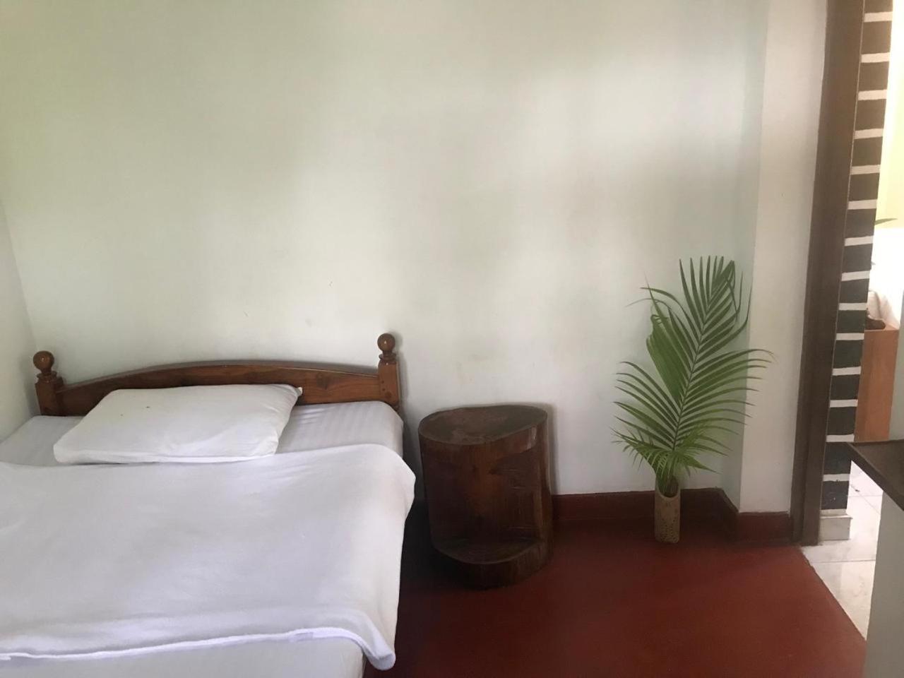 Rawana Guest house *