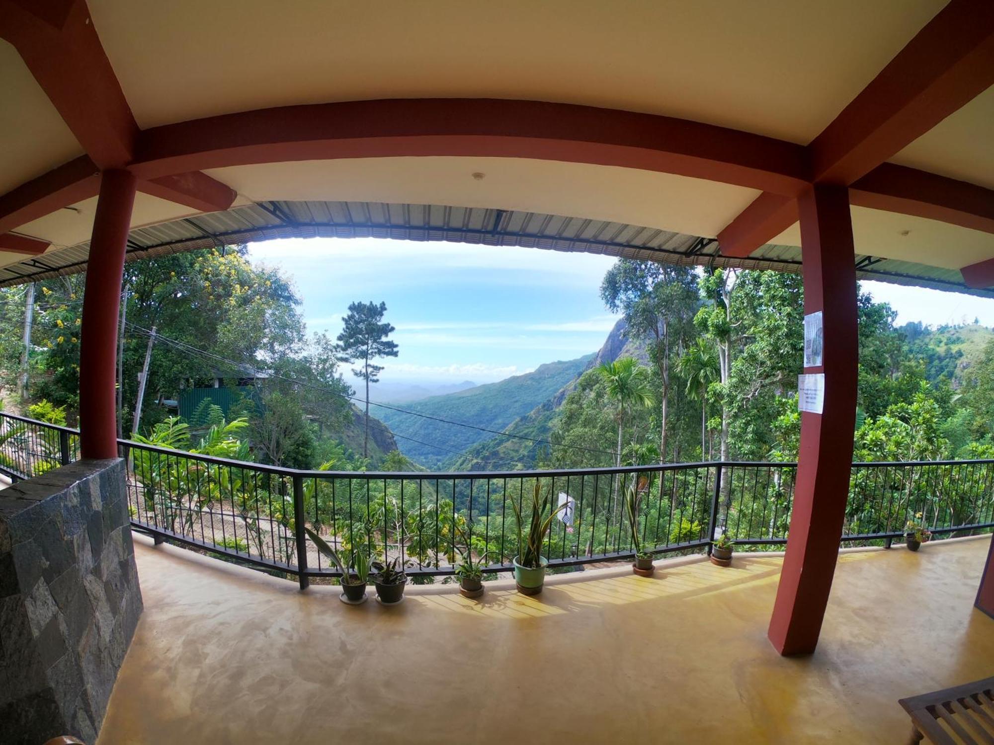Hostel Beyond Nomad Luxury