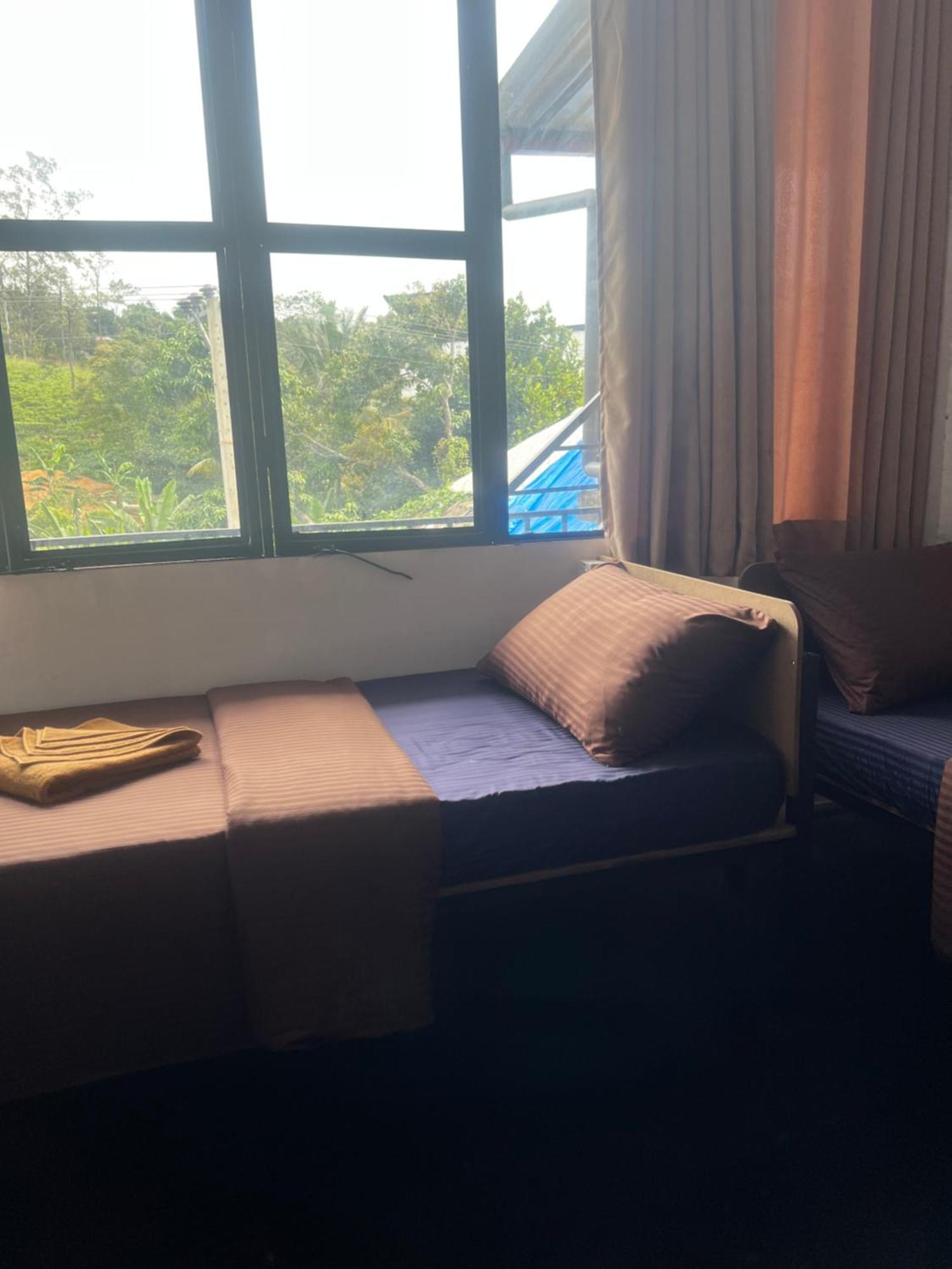 Night Manner Hostel Ella