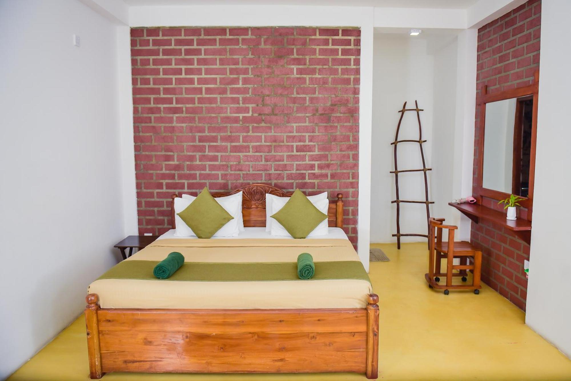 Hotel The