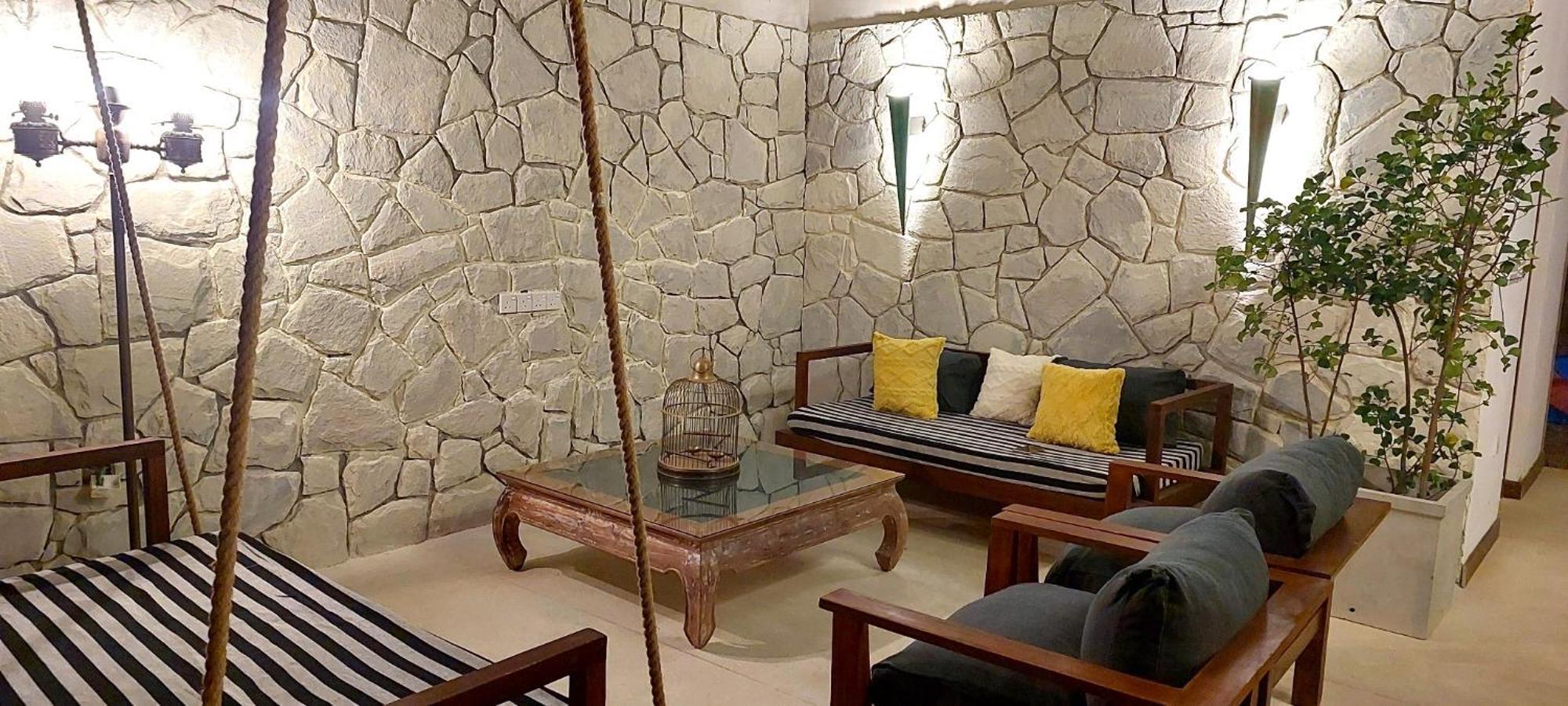 Nine Peaks Guest house *