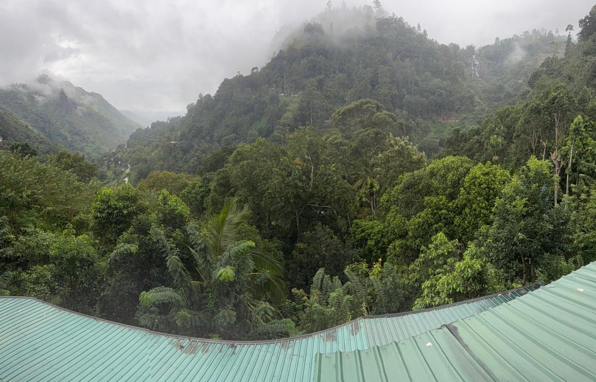 Guest house Rawana View *