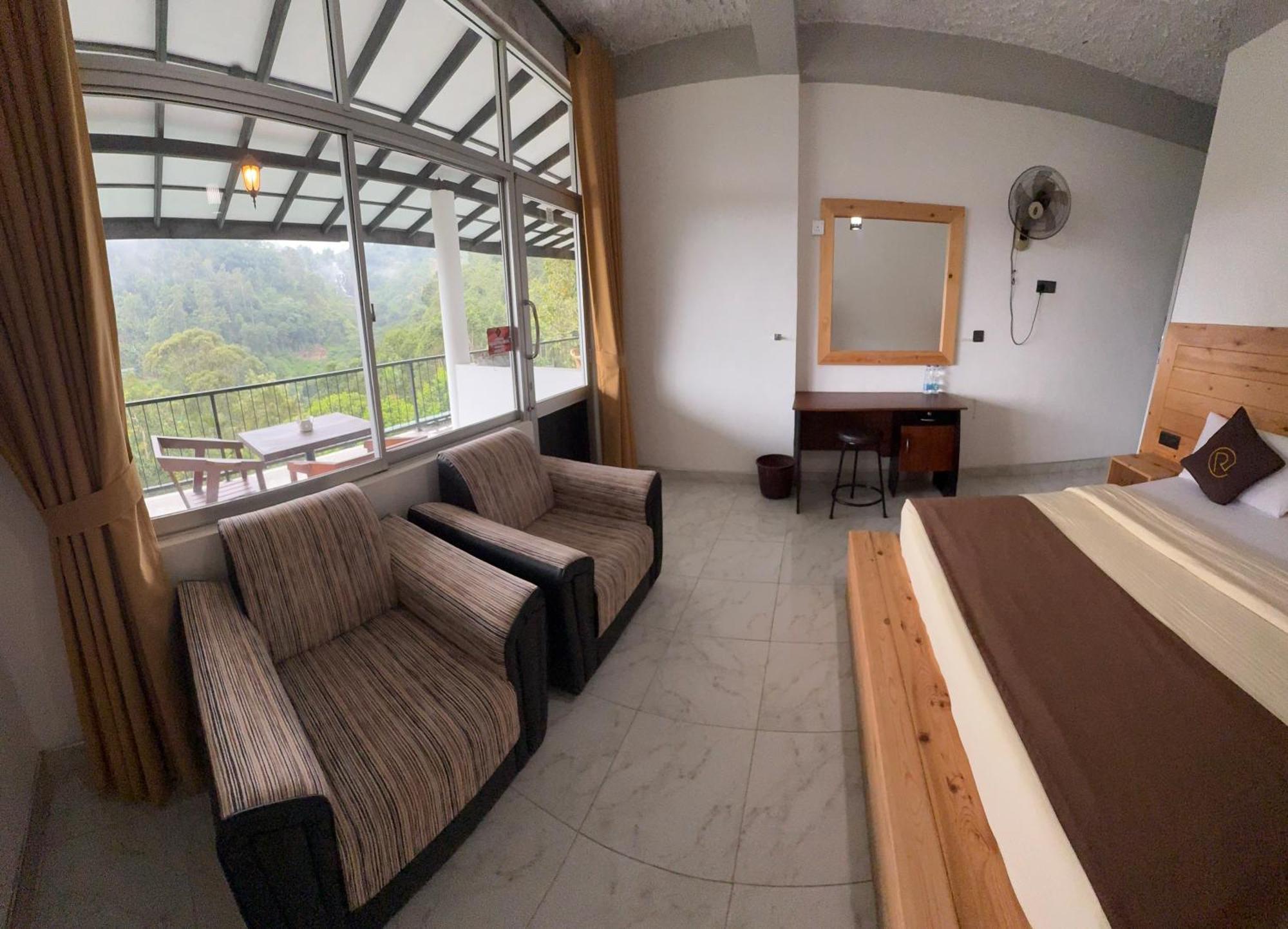Guest house Rawana View *