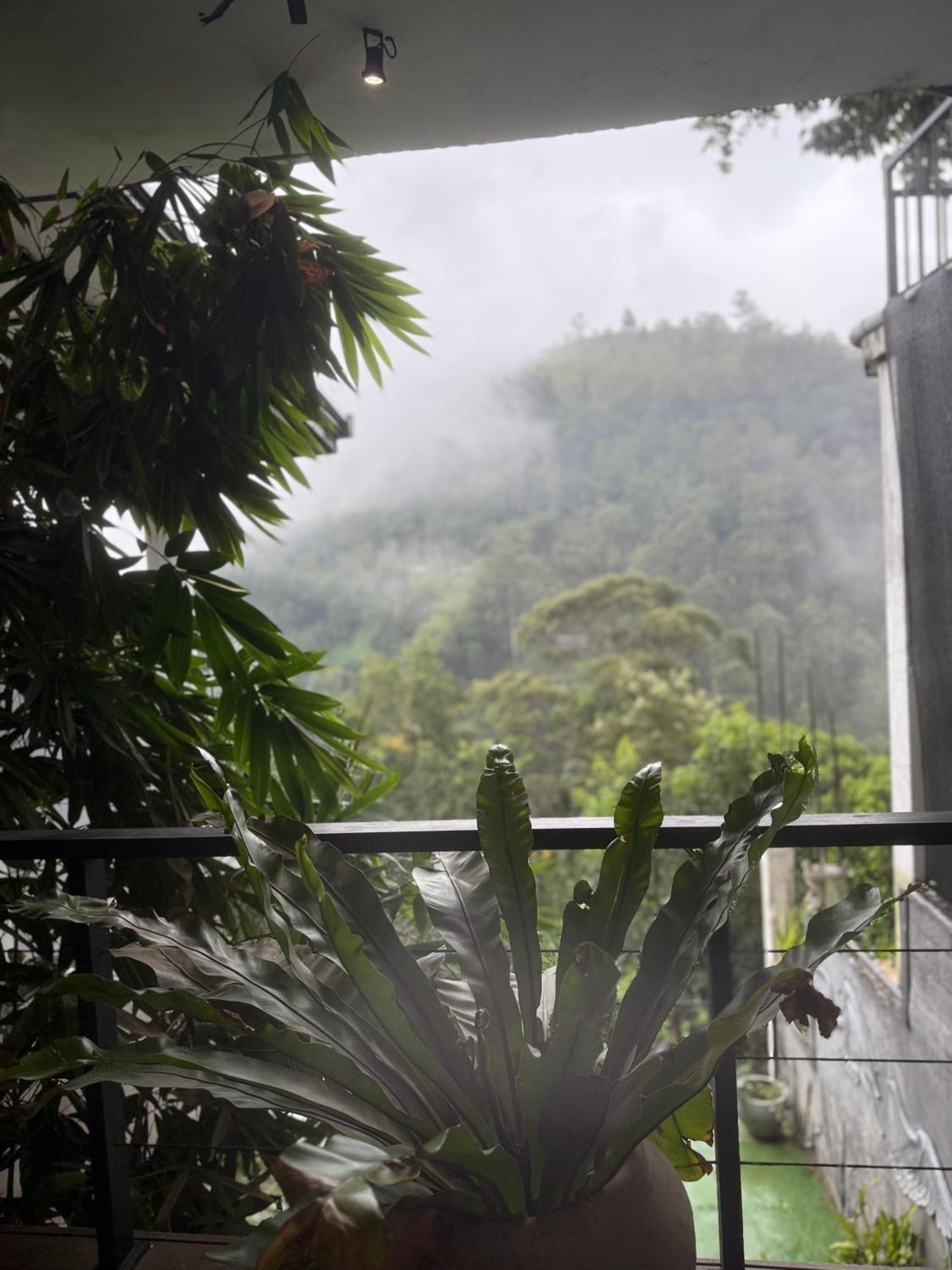 Rawana View Guest house *
