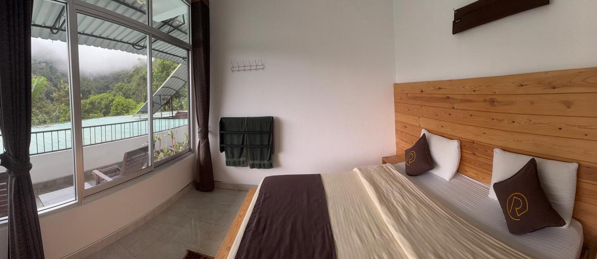 Guest house Rawana View