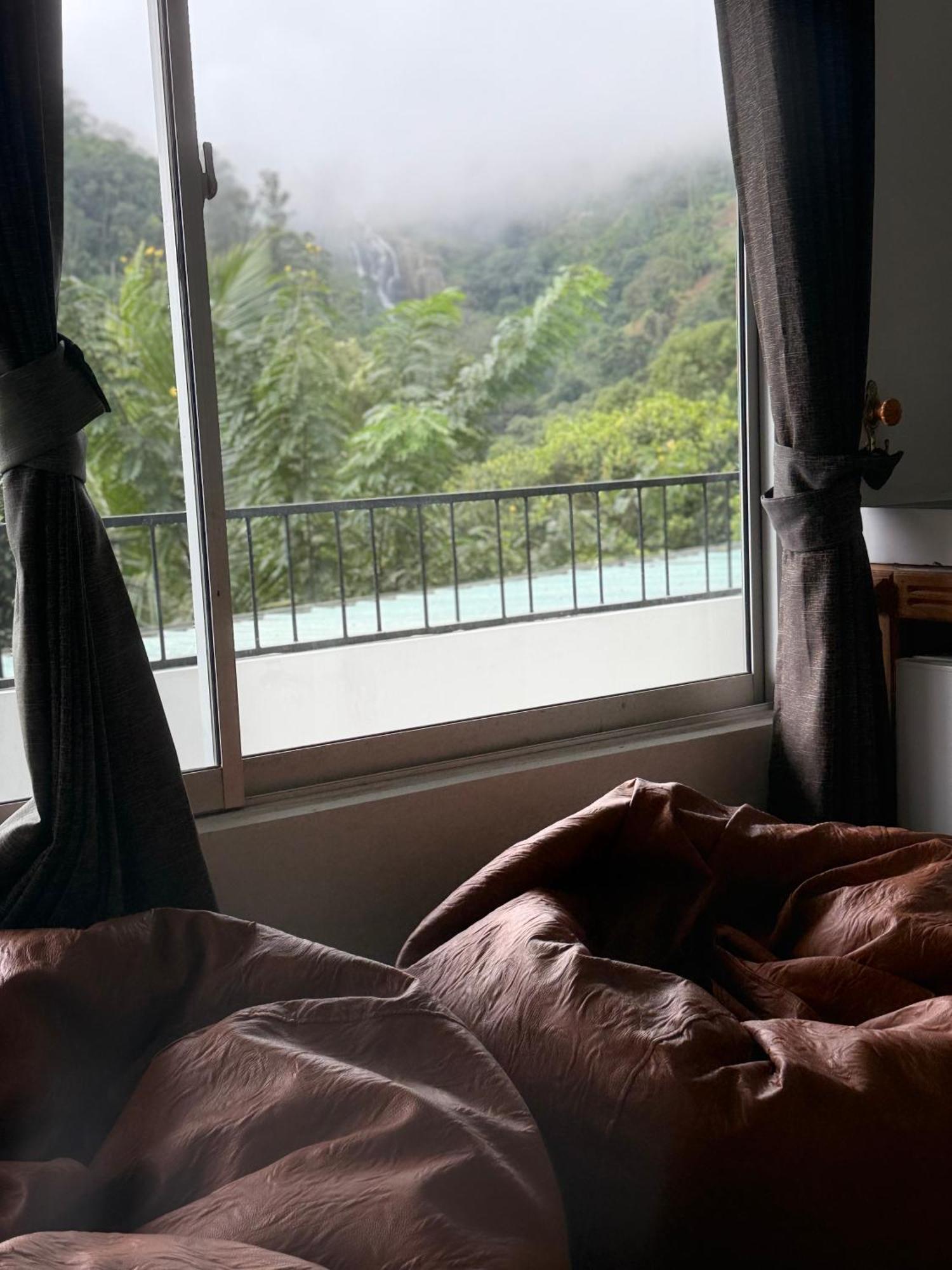 Guest house Rawana View *