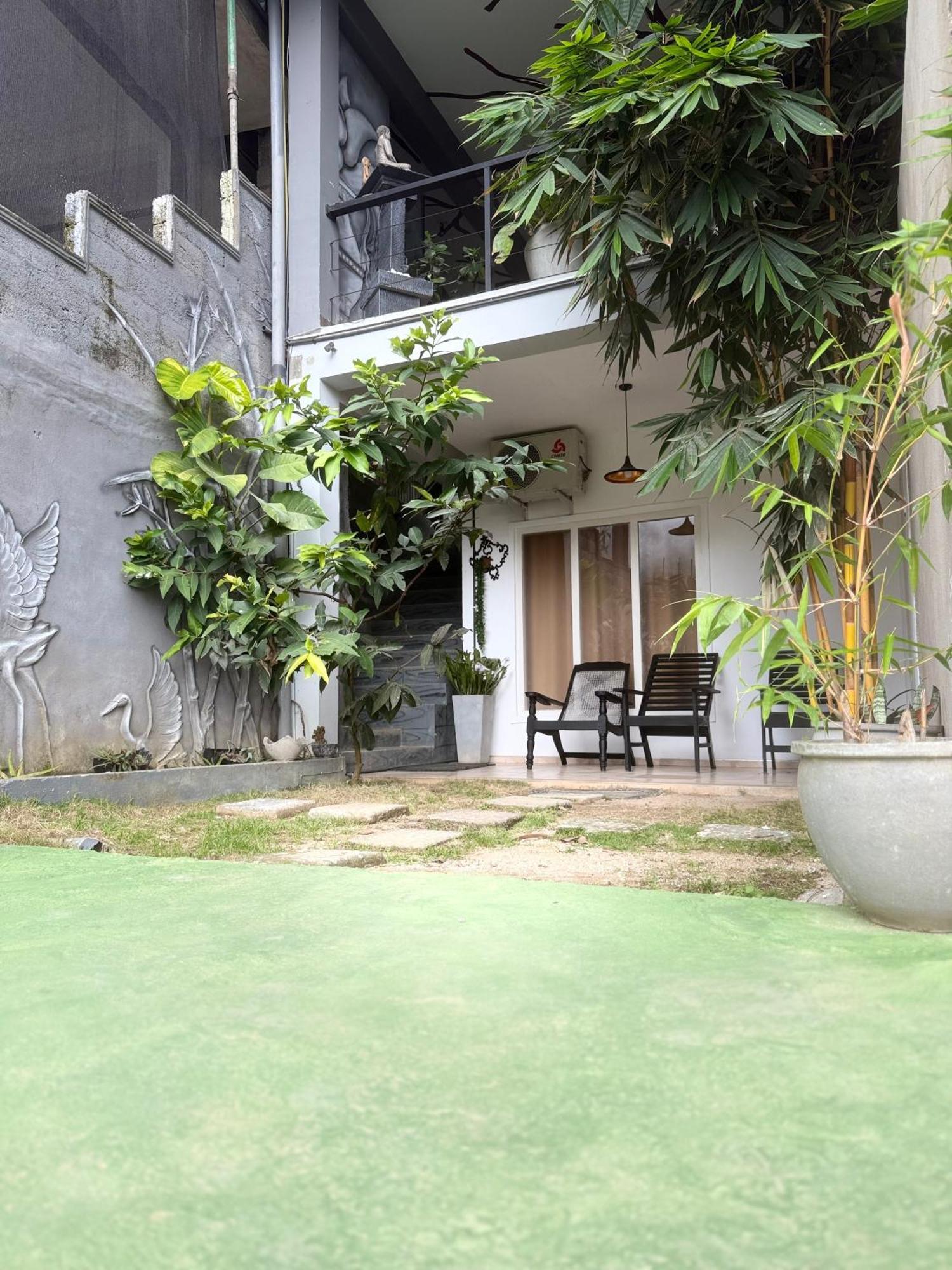 Guest house Rawana View *