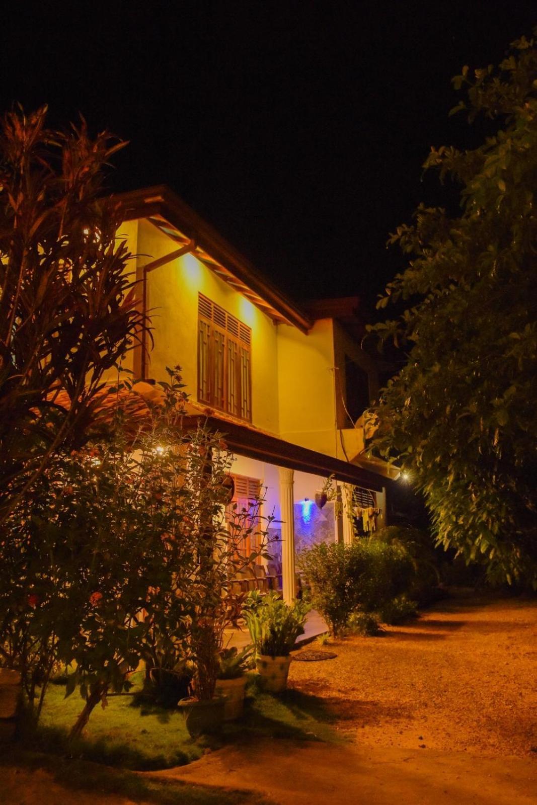 Maya 44 Bed & Breakfast