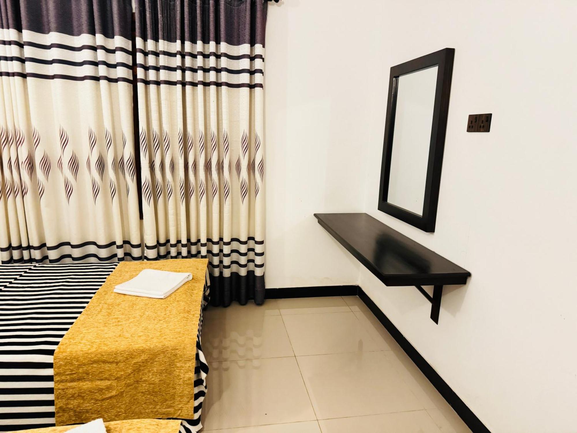 Maya 44 Bed & Breakfast