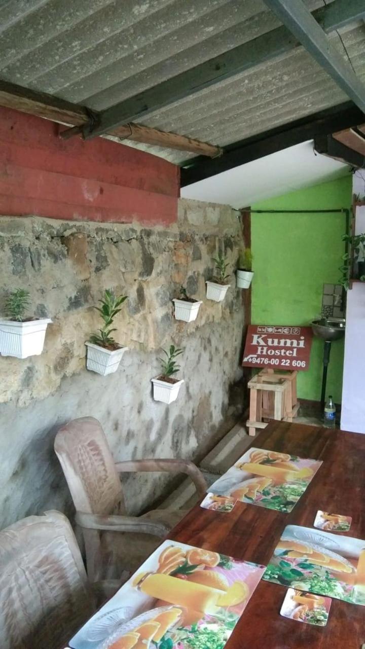 Kumi Hostel *