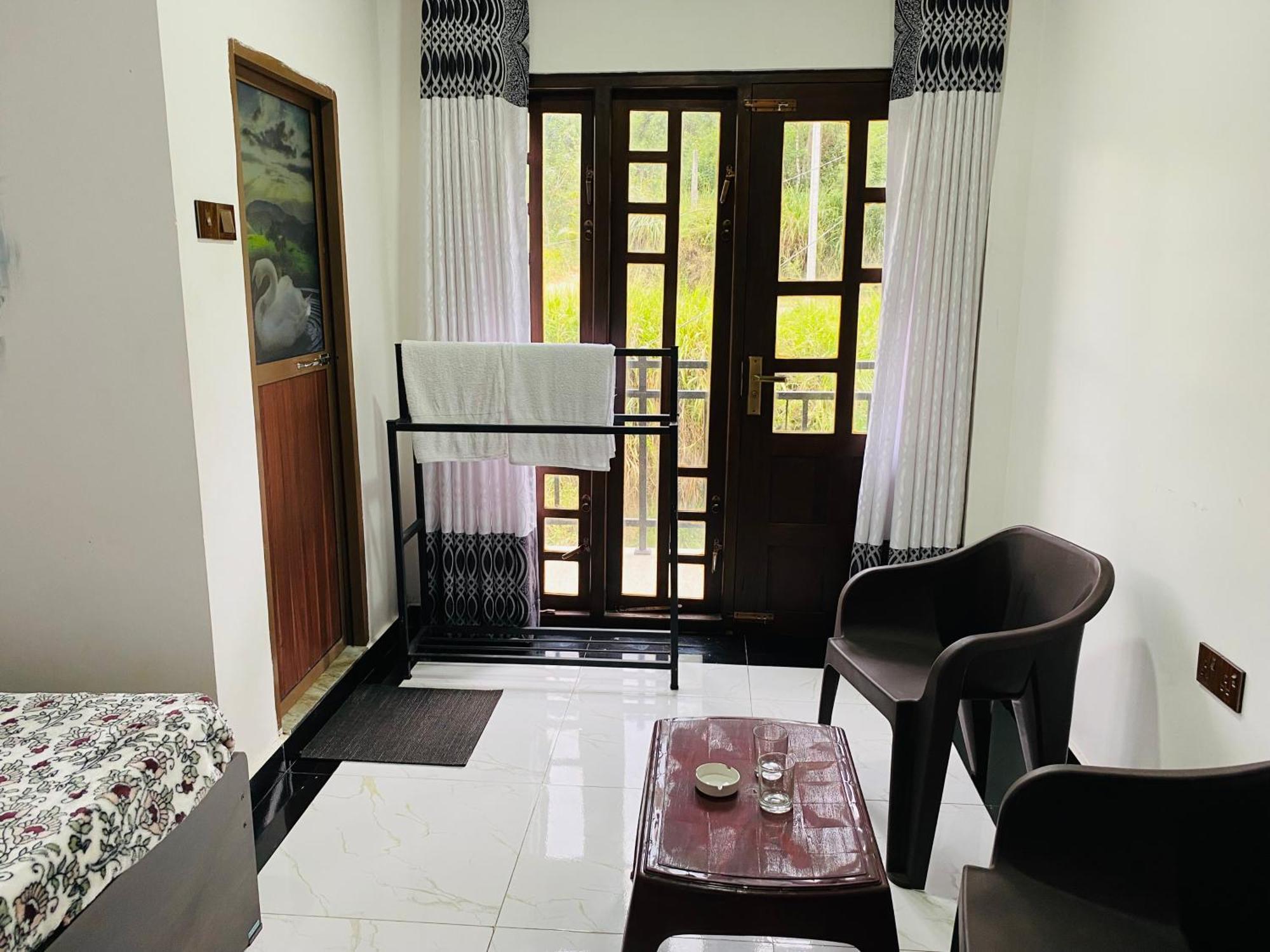 Hotel Hima @ Nine Arch *