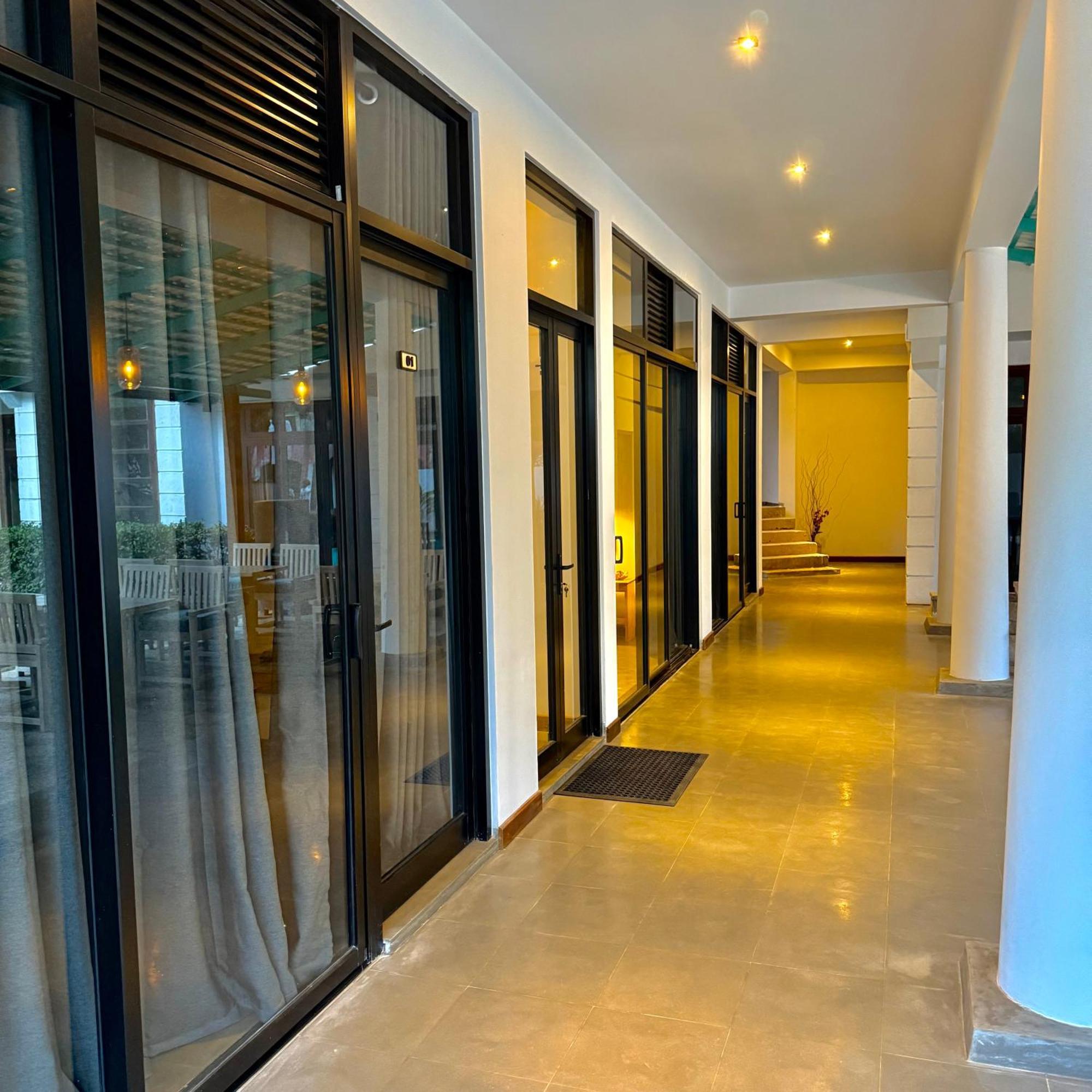 Ella Inn Hotel