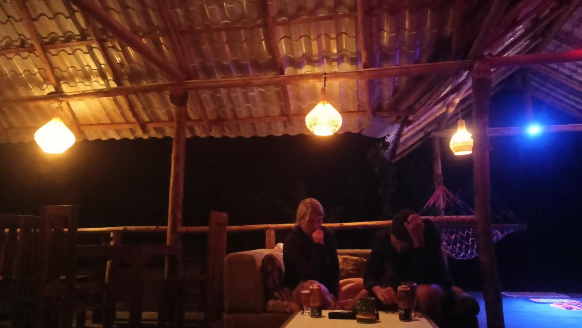 Freedom Camp Luxury tent *